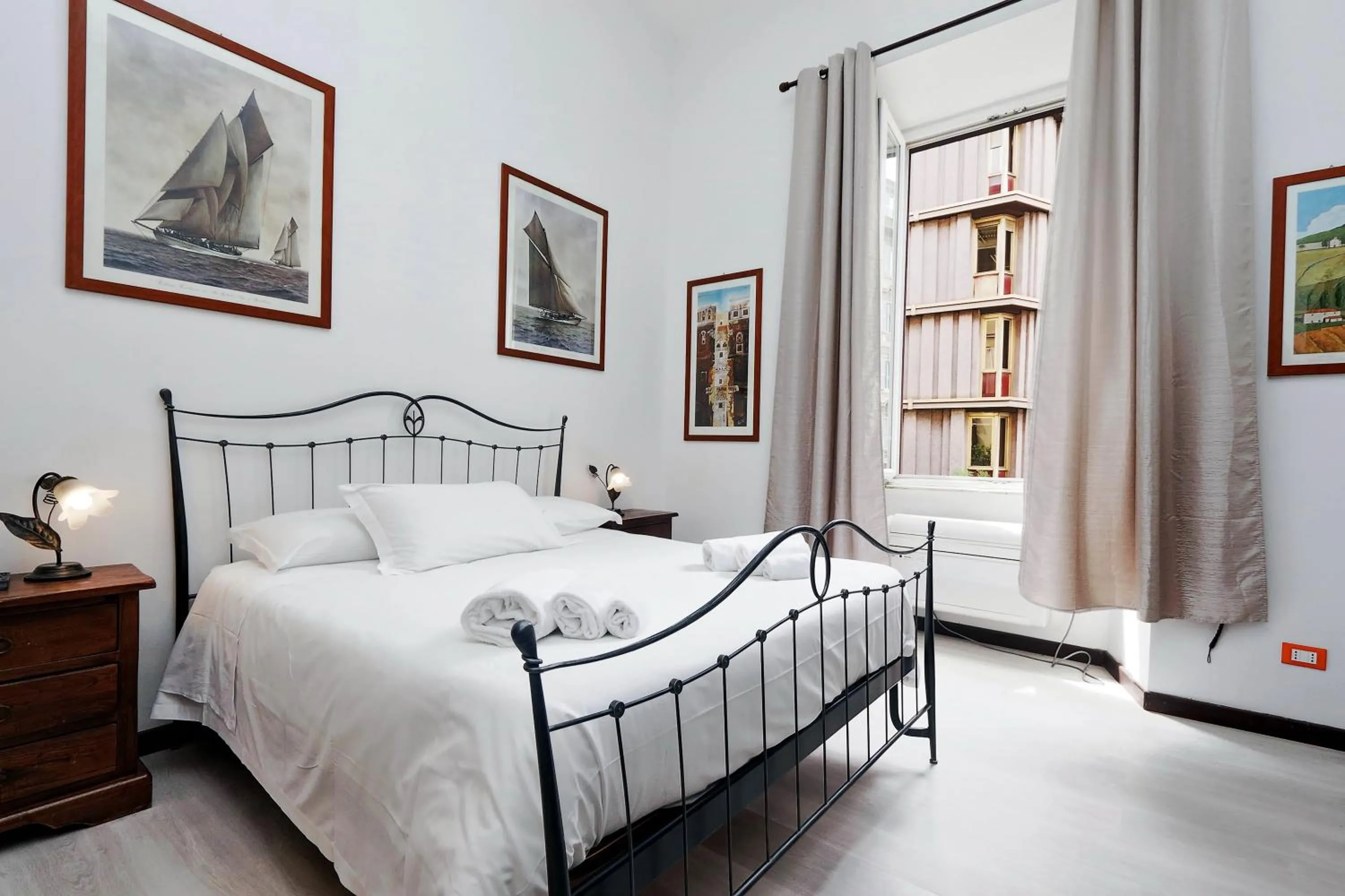Bedroom, Bed in 4BNB - Cavour Square Apartment