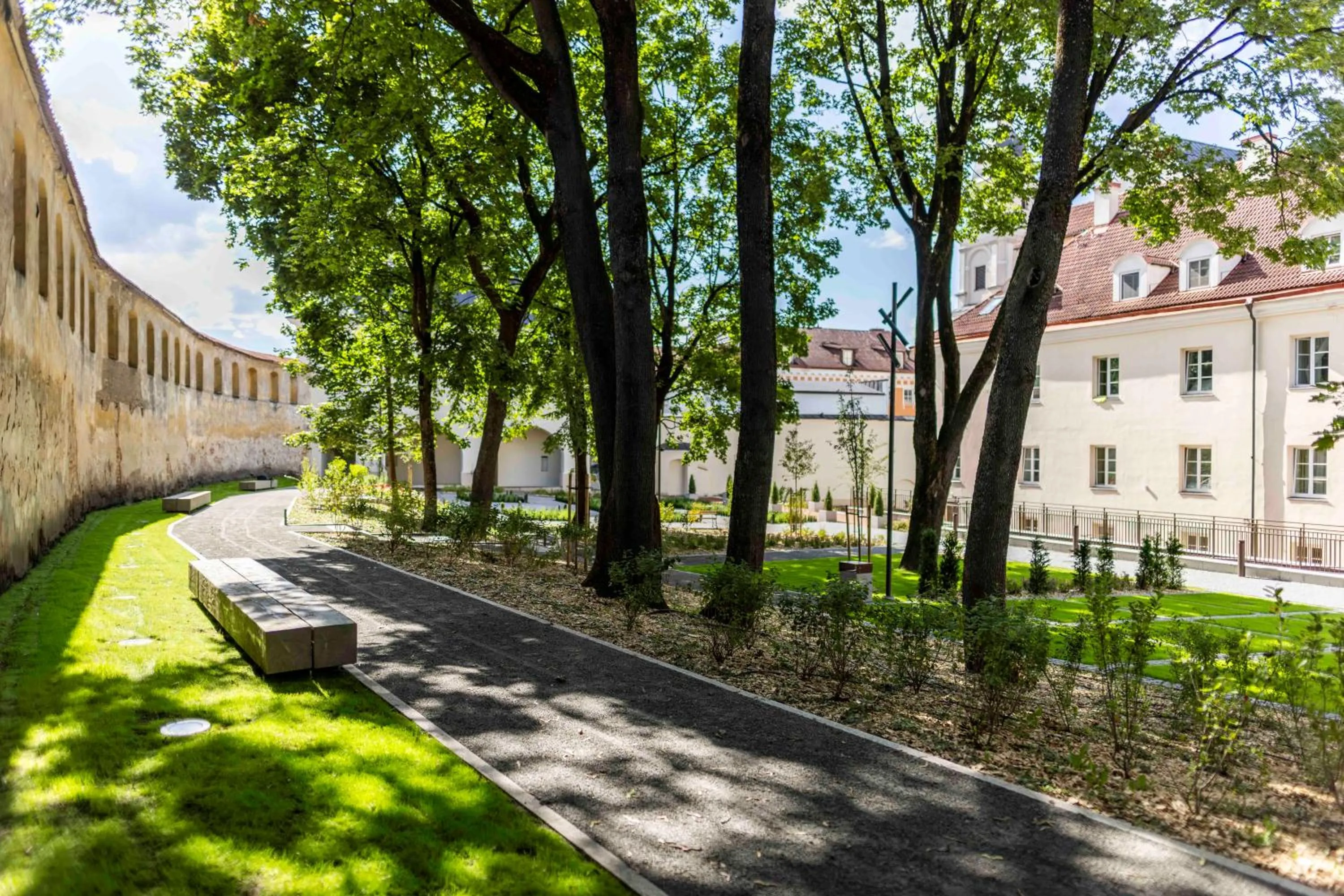 Property building in Domus Maria