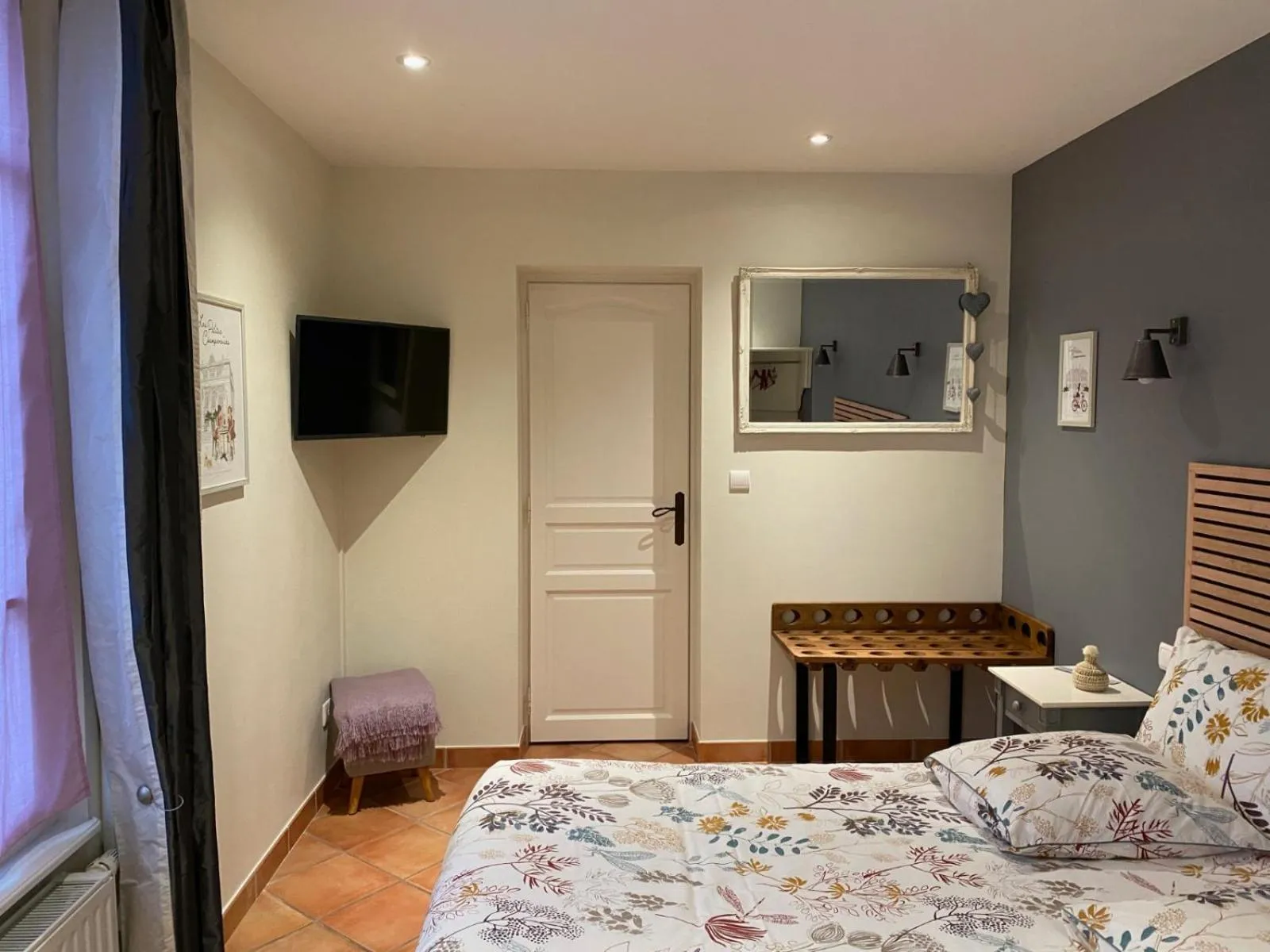Bedroom in Chez Camille