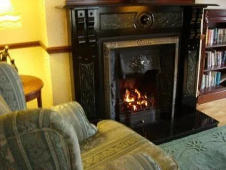 Lounge or bar in Redwood