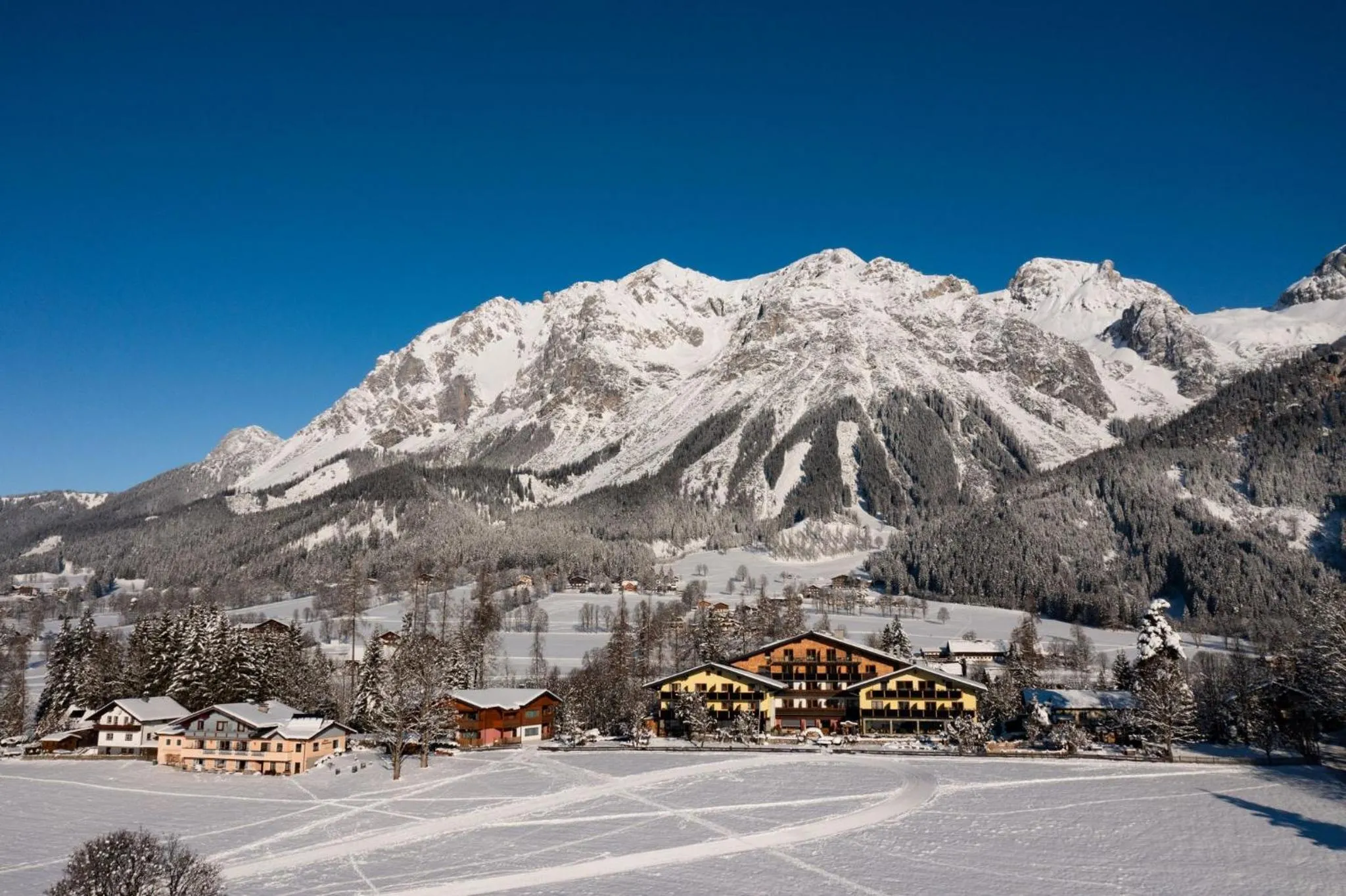Property building in Almfrieden Hotel & Romantikchalet