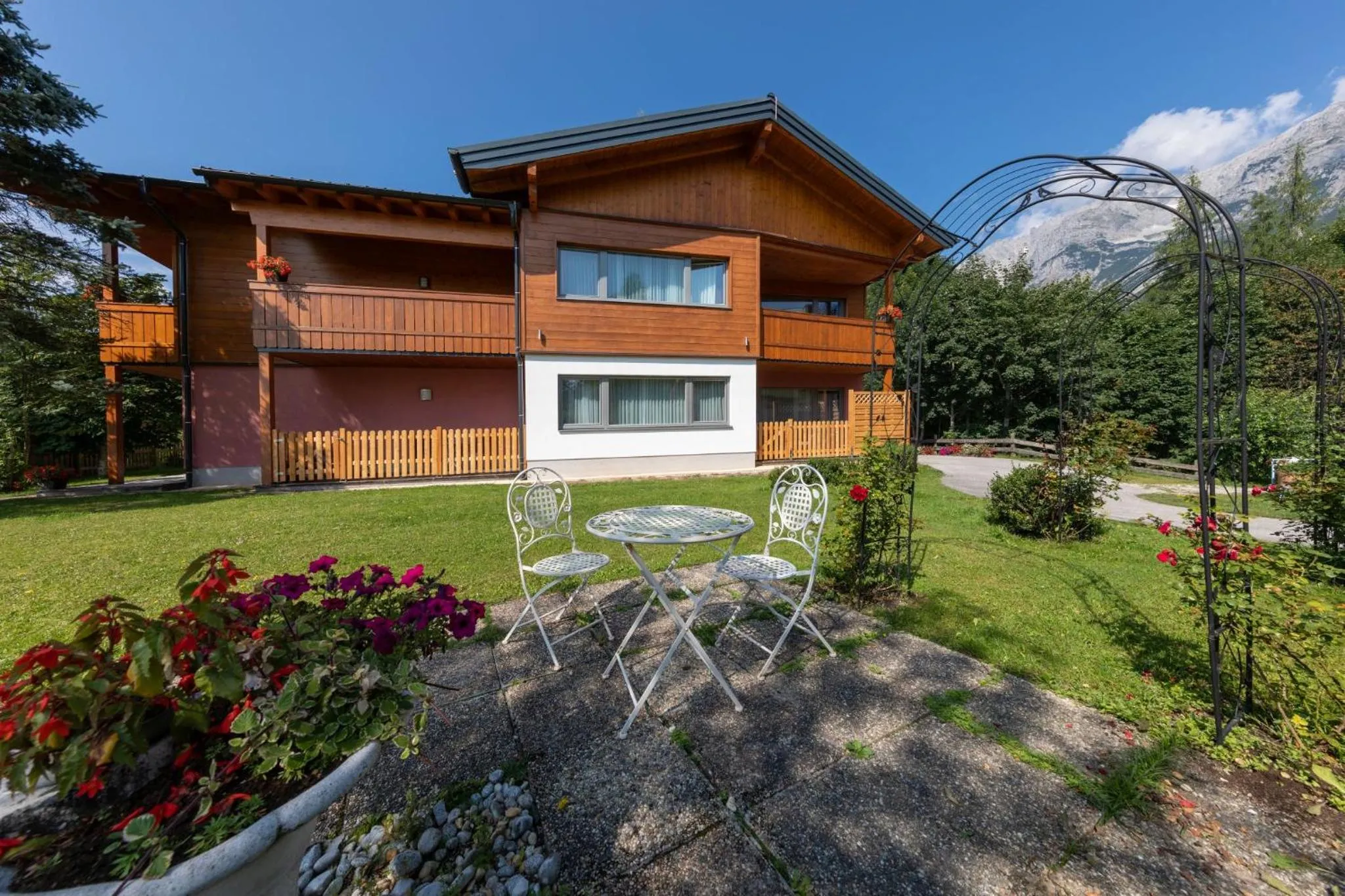 Property building in Almfrieden Hotel & Romantikchalet