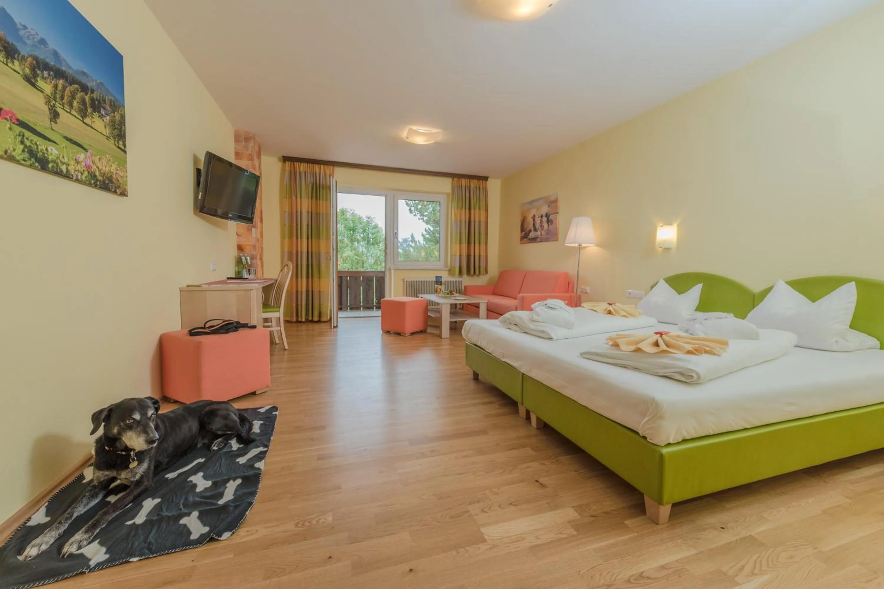 Photo of the whole room, Bed in Almfrieden Hotel & Romantikchalet