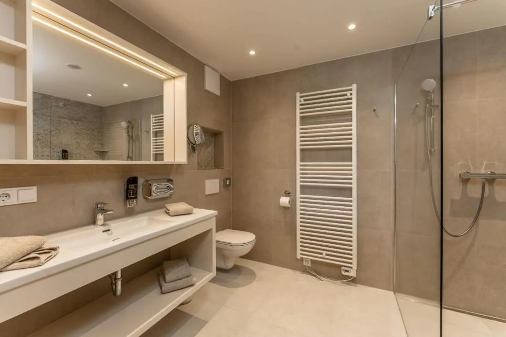 Bathroom in Almfrieden Hotel & Romantikchalet