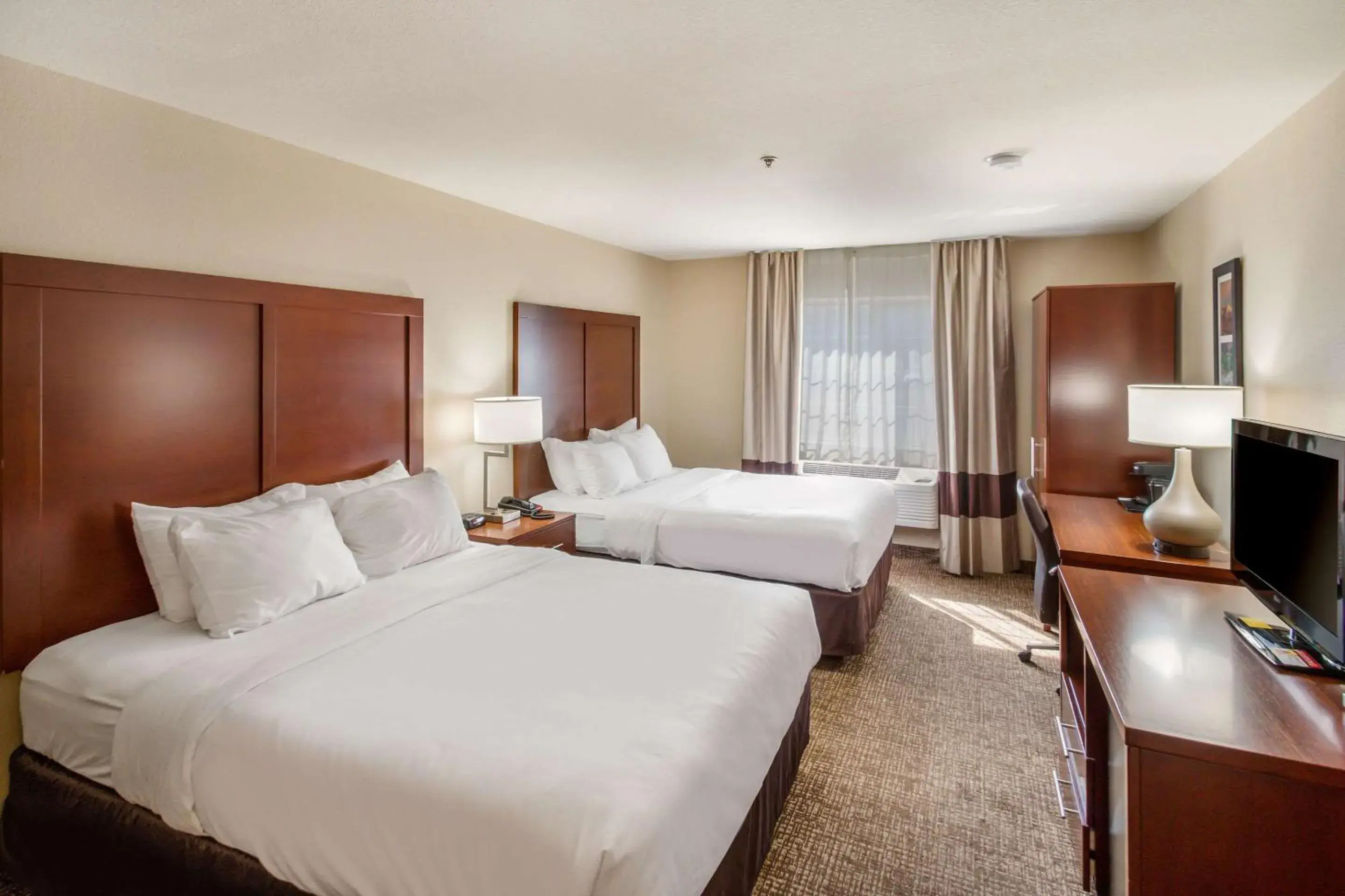 Photo of the whole room, Bed in Comfort Inn Lehi - Thanksgiving Point Area Photo of the whole room, Bed in Comfort Inn Lehi - Thanksgiving Point Area