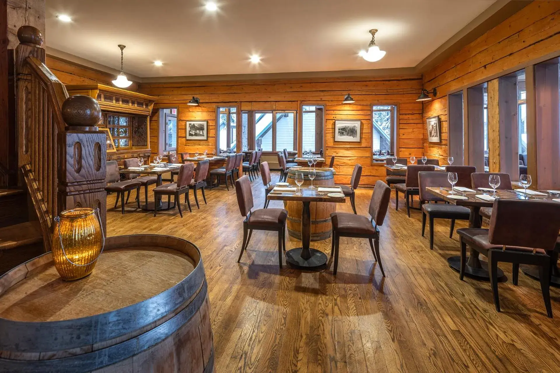 Restaurant/places to eat in Emerald Lake Lodge Restaurant/places to eat in Emerald Lake Lodge