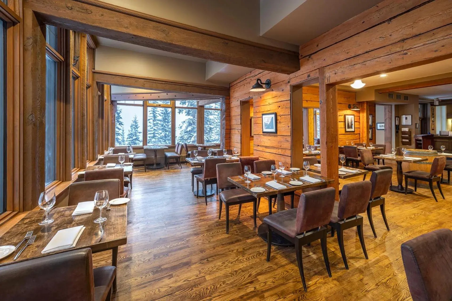 Restaurant/places to eat in Emerald Lake Lodge Restaurant/places to eat in Emerald Lake Lodge