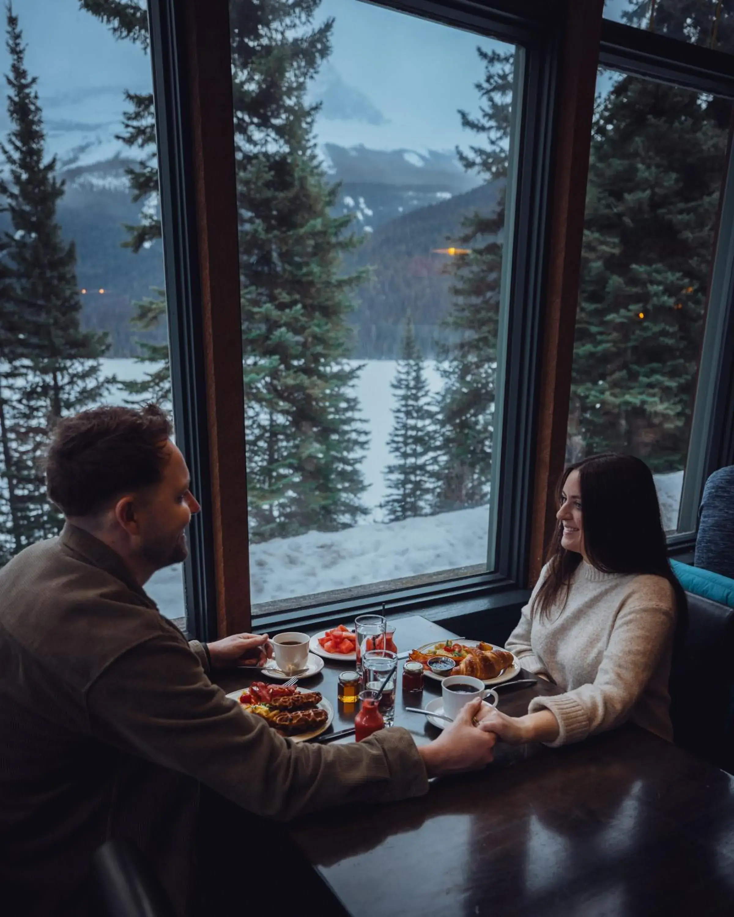 Restaurant/places to eat in Emerald Lake Lodge Restaurant/places to eat in Emerald Lake Lodge