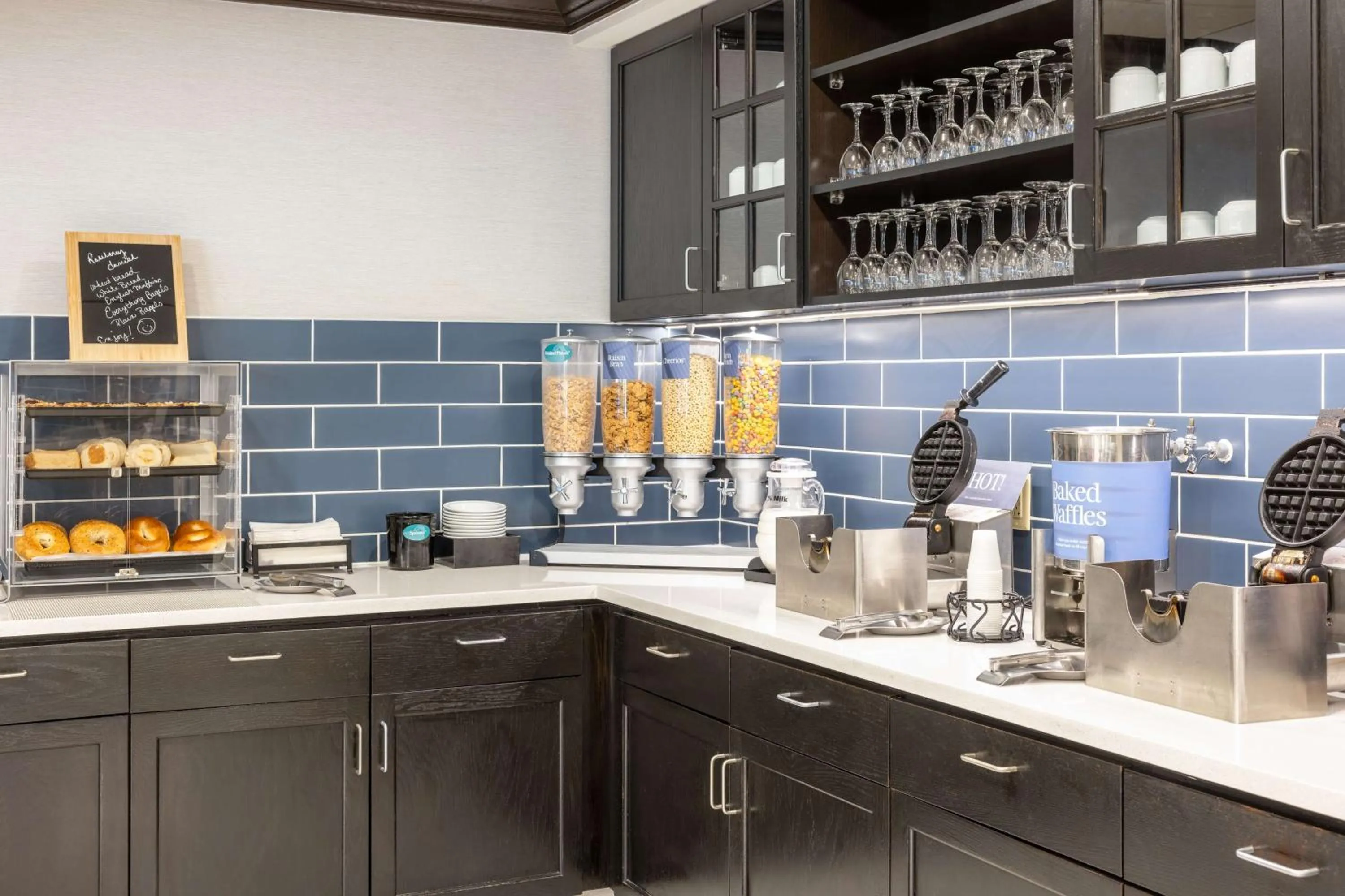 Breakfast in Homewood Suites by Hilton Rochester/Greece, NY