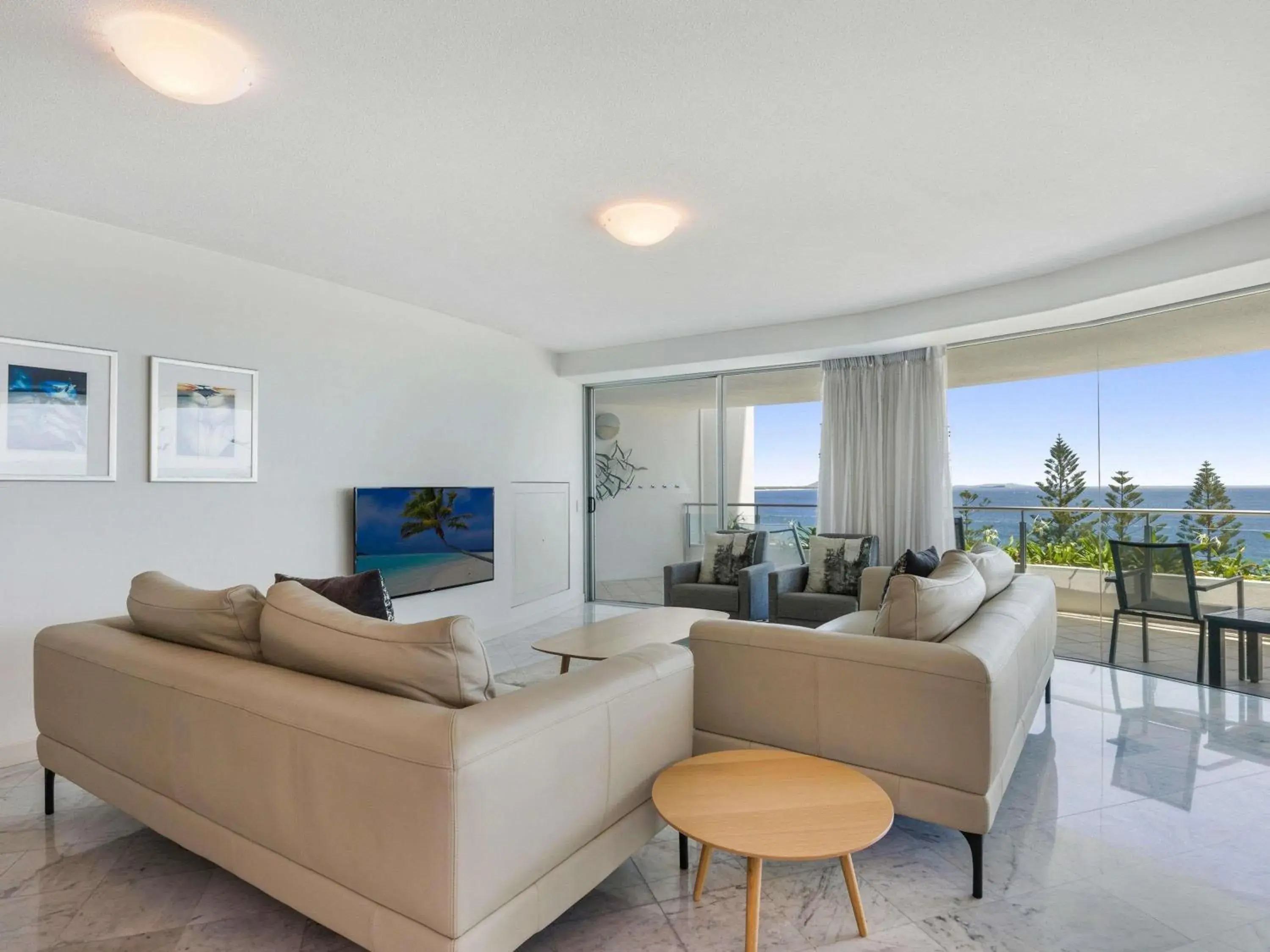 Bedroom in Mantra Sirocco Bedroom in Mantra Sirocco