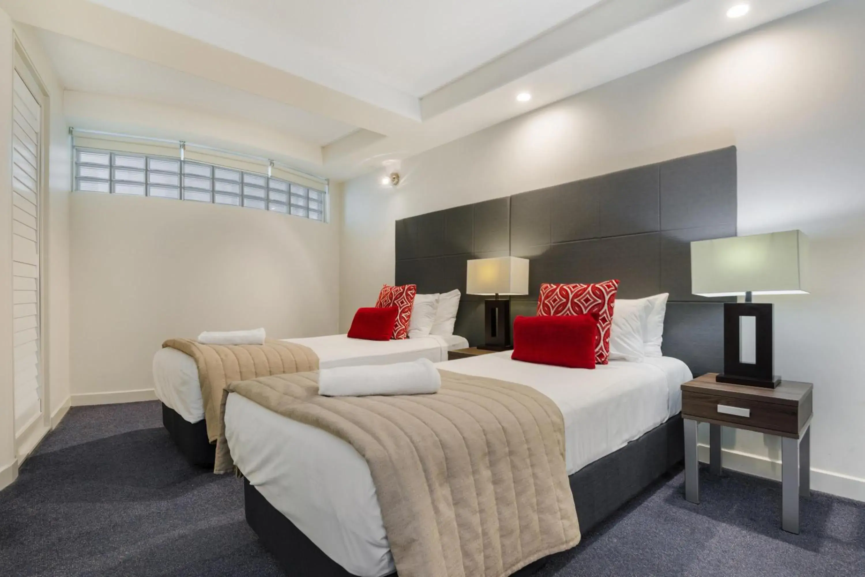 Bedroom, Bed in Mantra Sirocco Bedroom, Bed in Mantra Sirocco