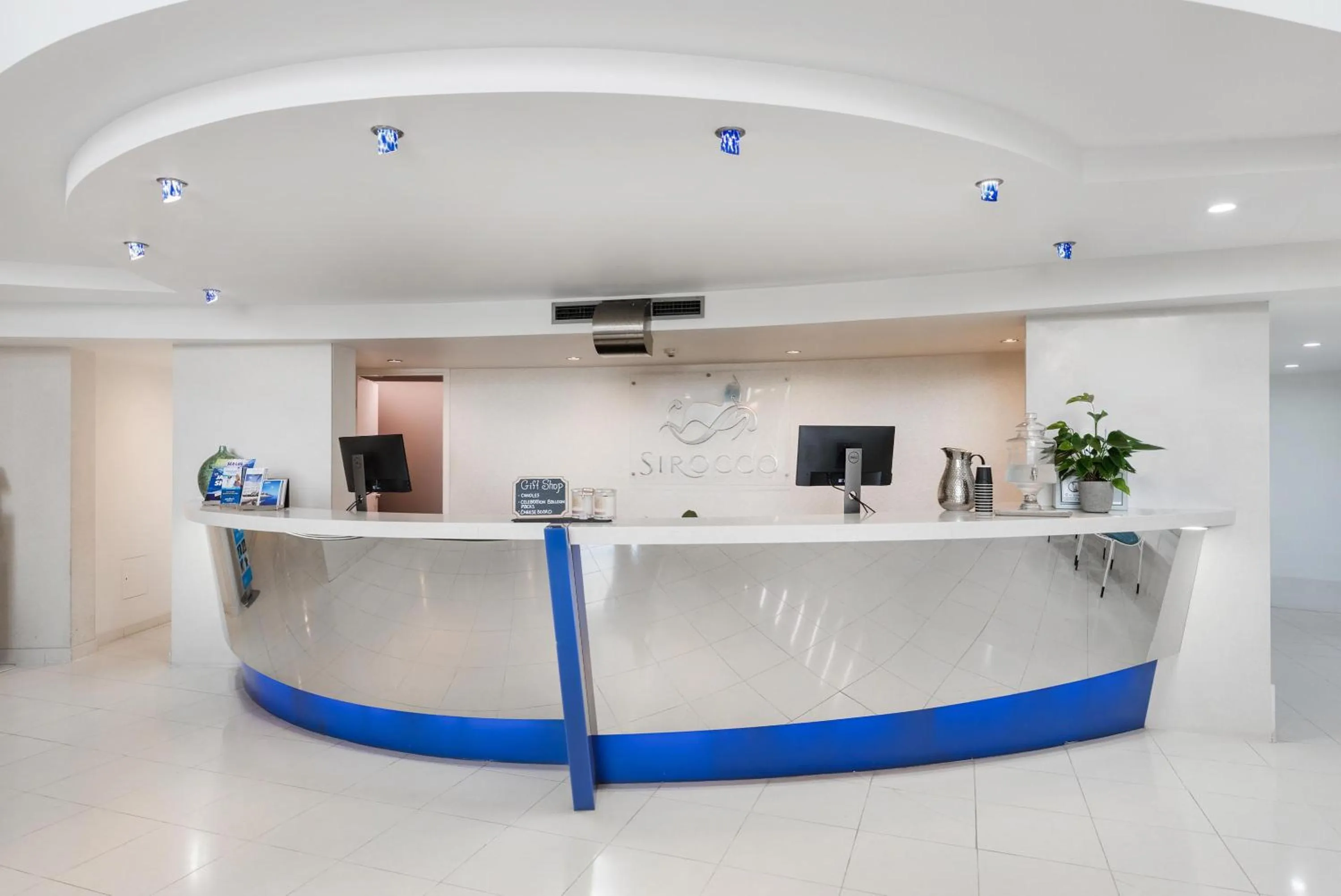 Lobby or reception in Mantra Sirocco