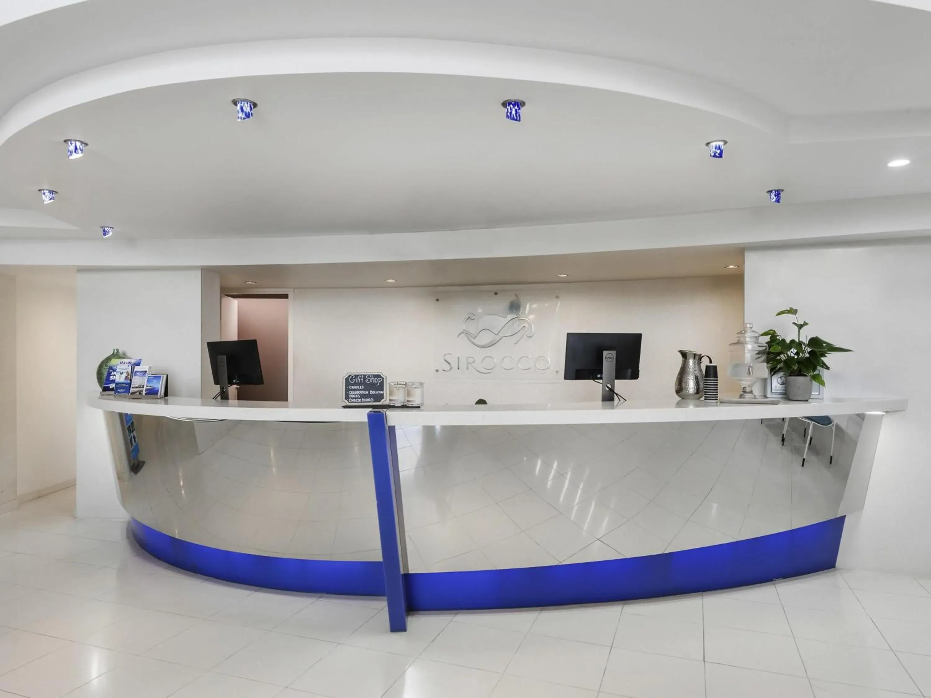 Property building in Mantra Sirocco Property building in Mantra Sirocco