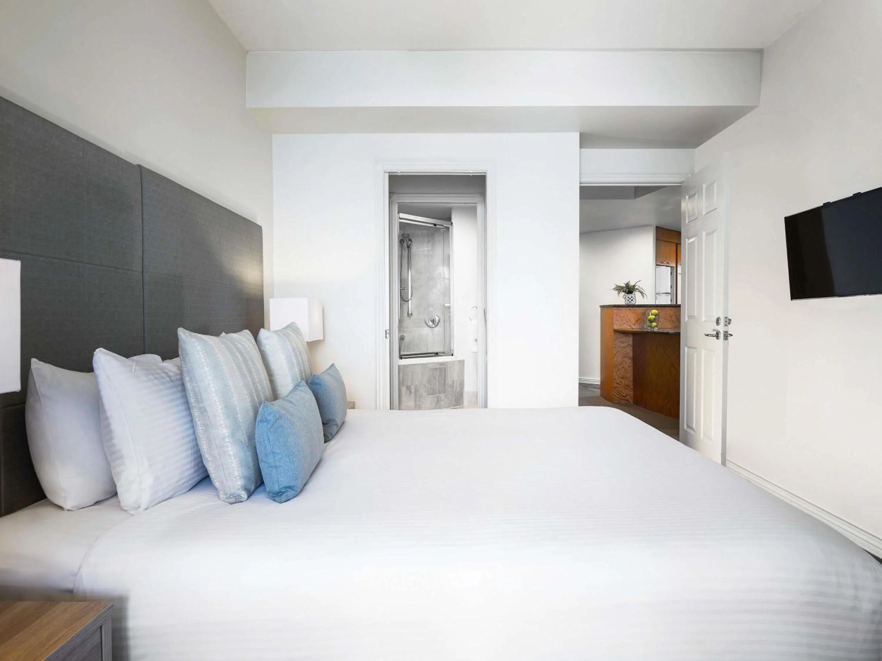 Bedroom, Bed in Mantra Zanzibar