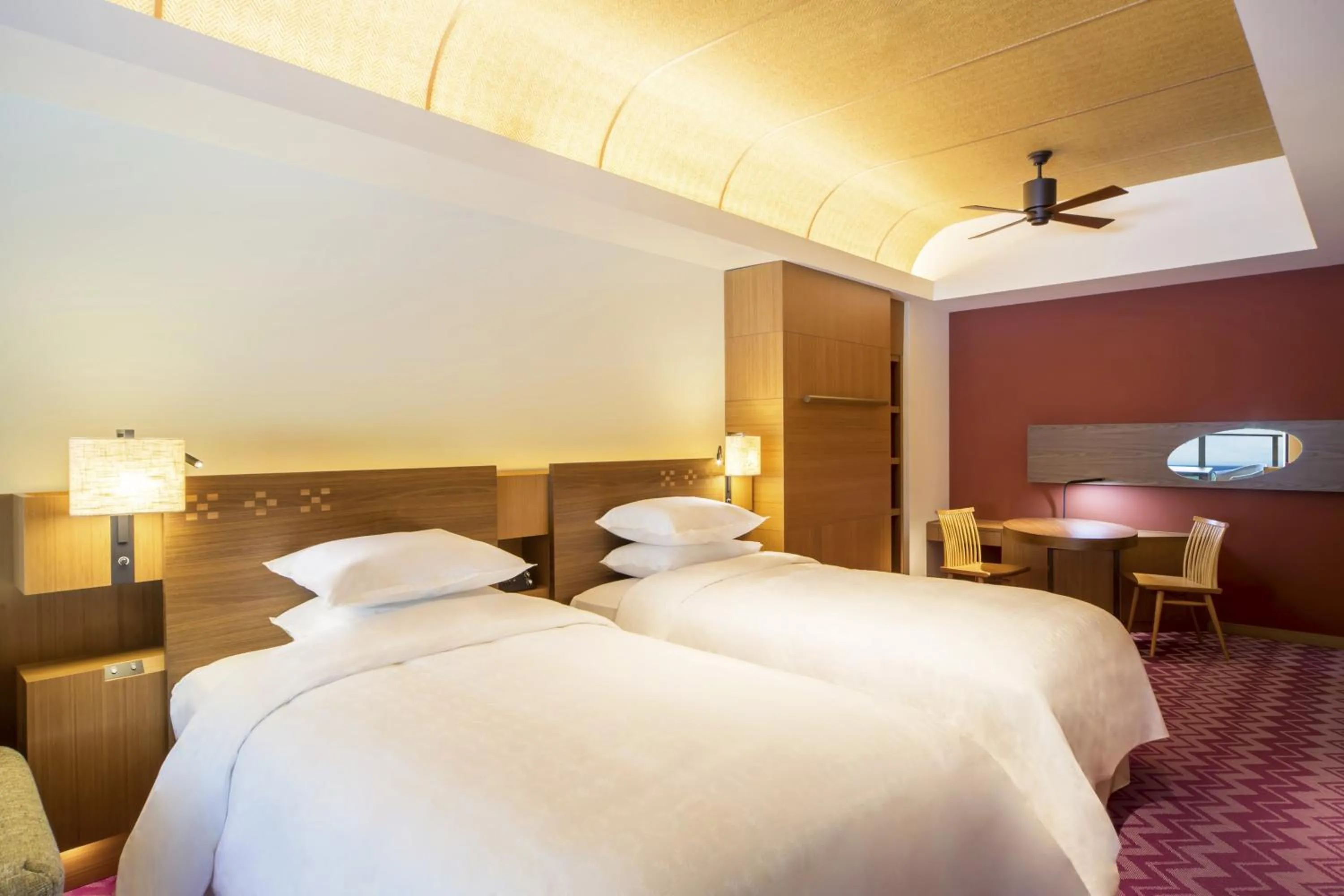 Bedroom in Sheraton Okinawa Sunmarina Resort