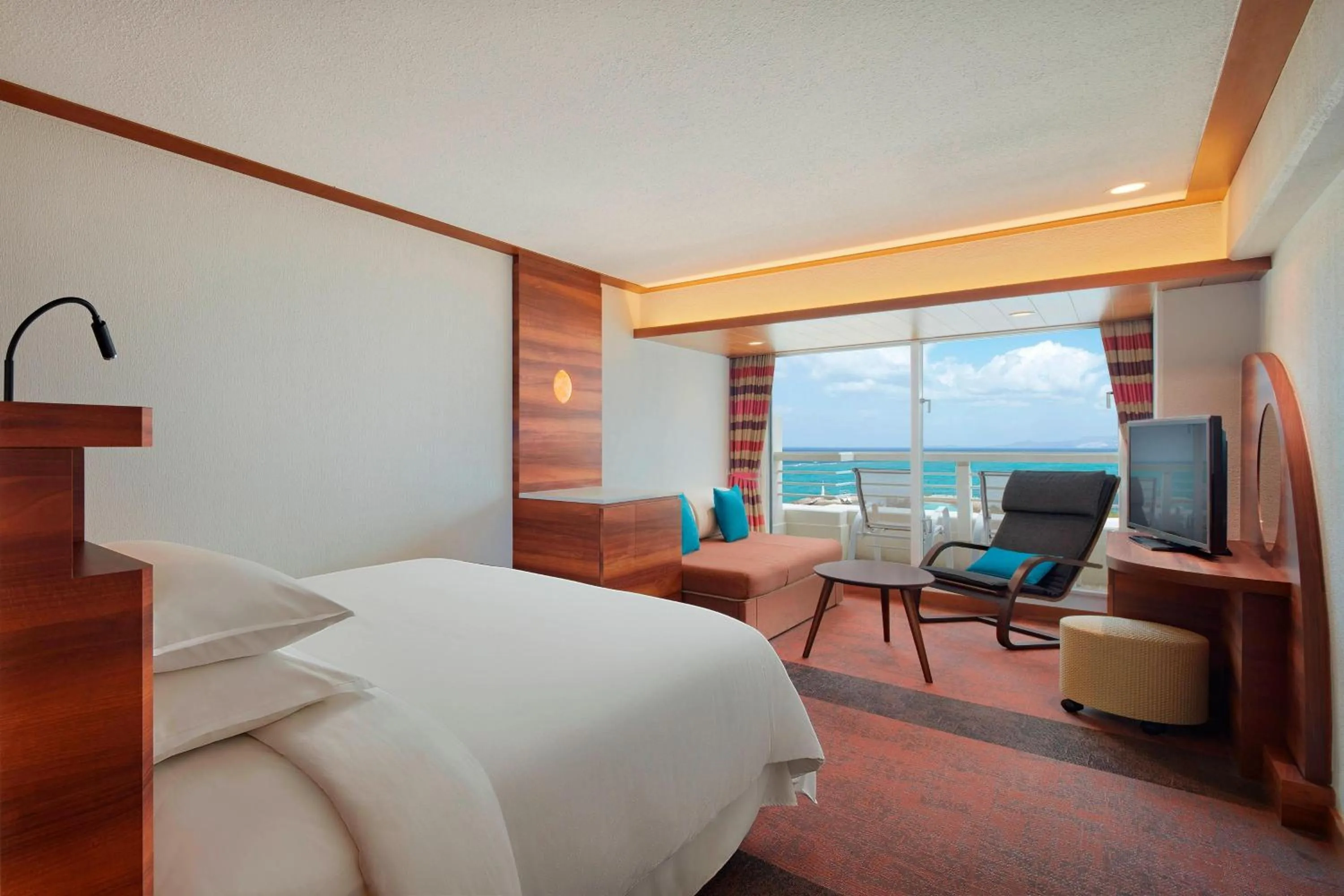 Photo of the whole room in Sheraton Okinawa Sunmarina Resort