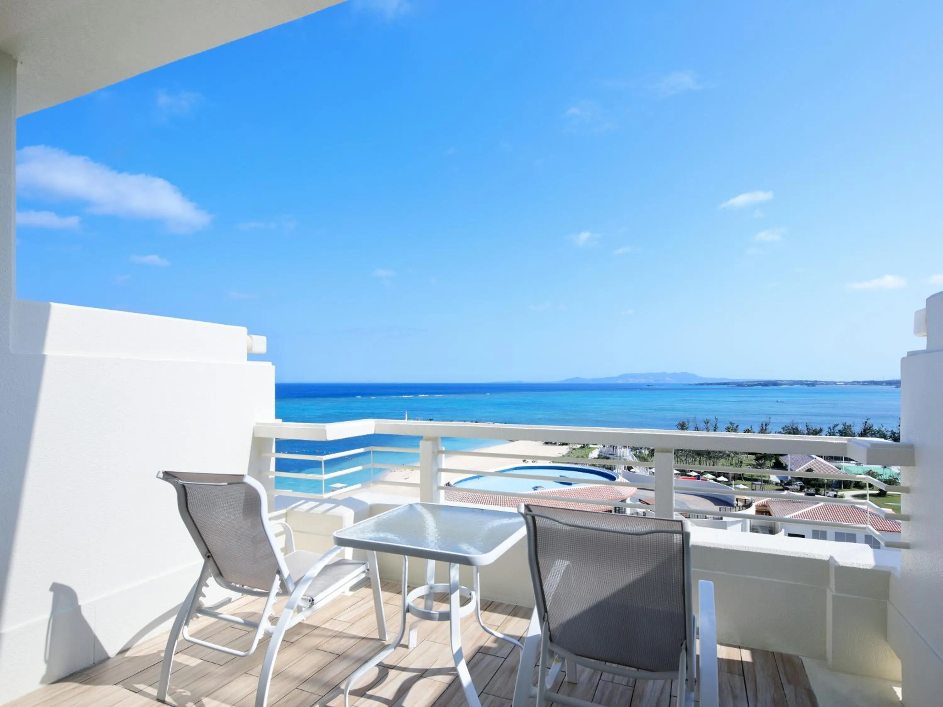 Balcony/Terrace in Sheraton Okinawa Sunmarina Resort