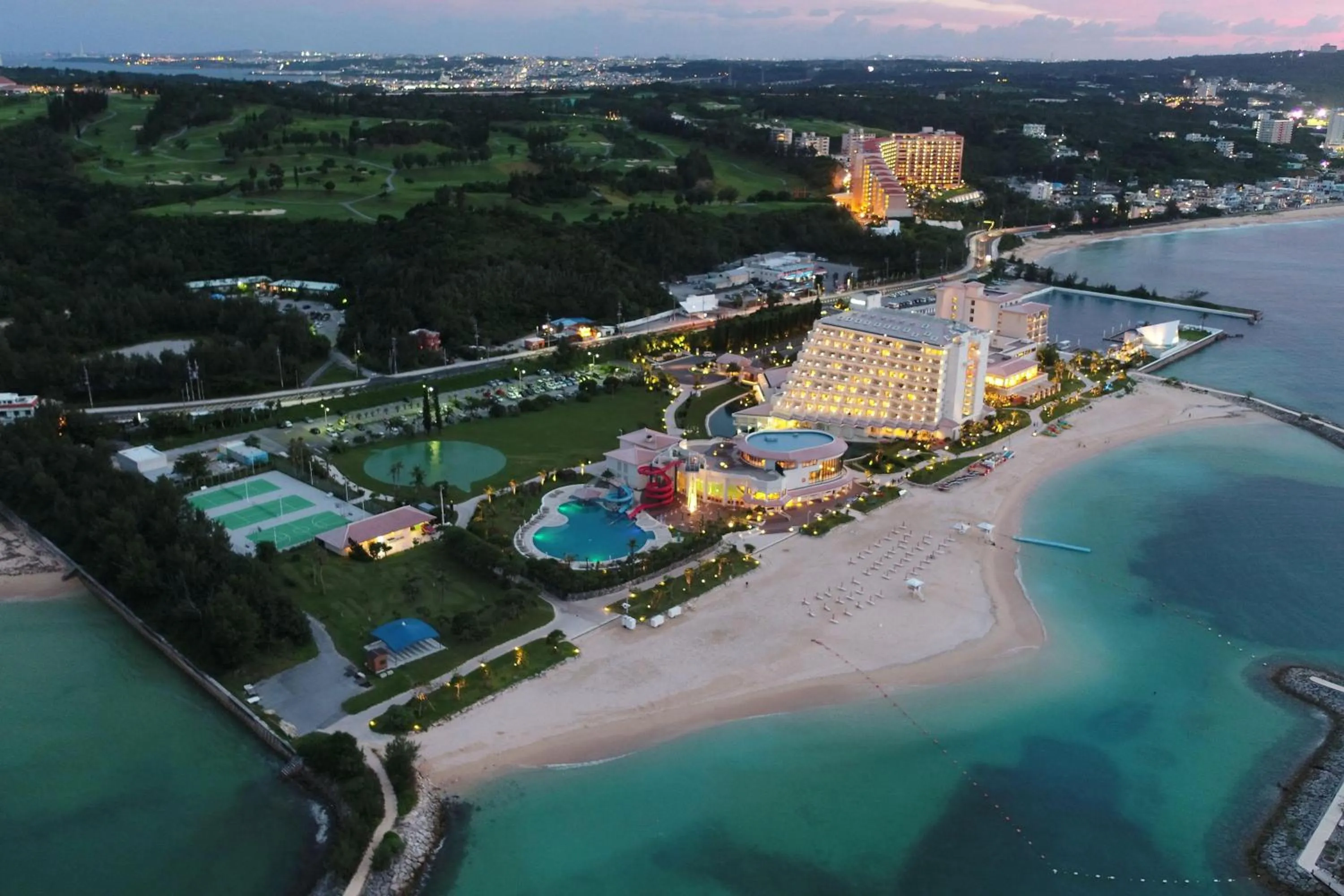 Property building in Sheraton Okinawa Sunmarina Resort