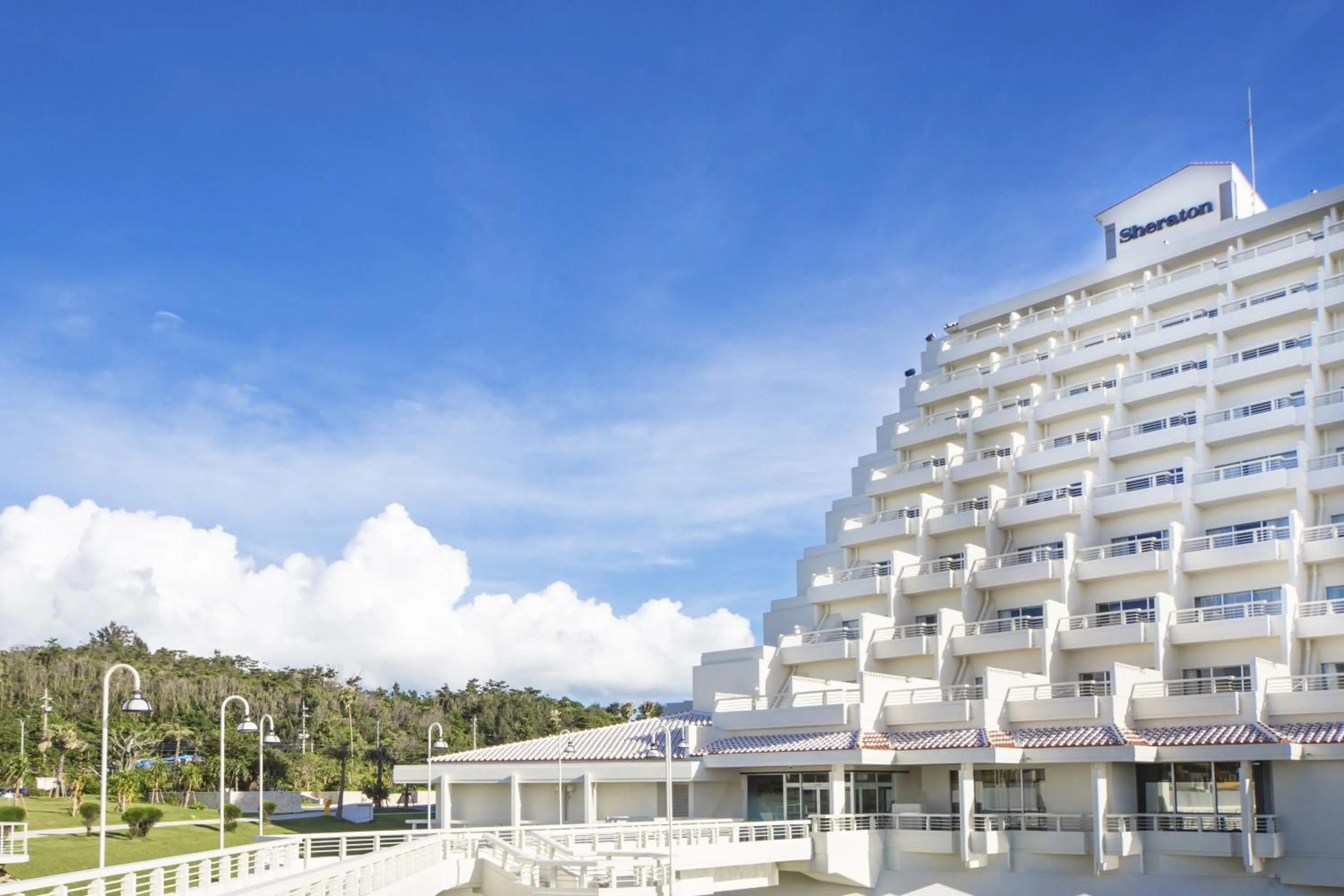 Property building in Sheraton Okinawa Sunmarina Resort