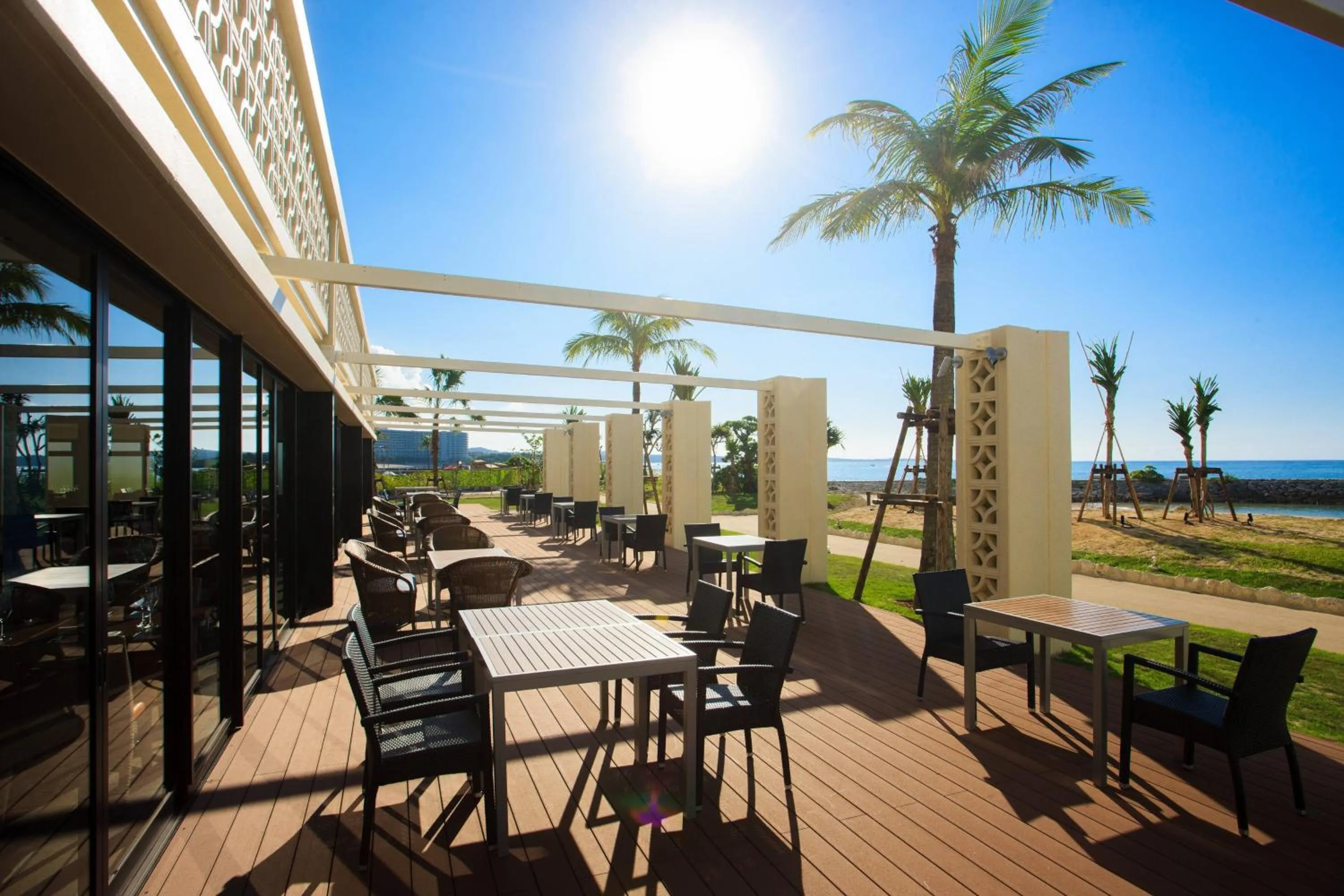 Restaurant/places to eat in Sheraton Okinawa Sunmarina Resort