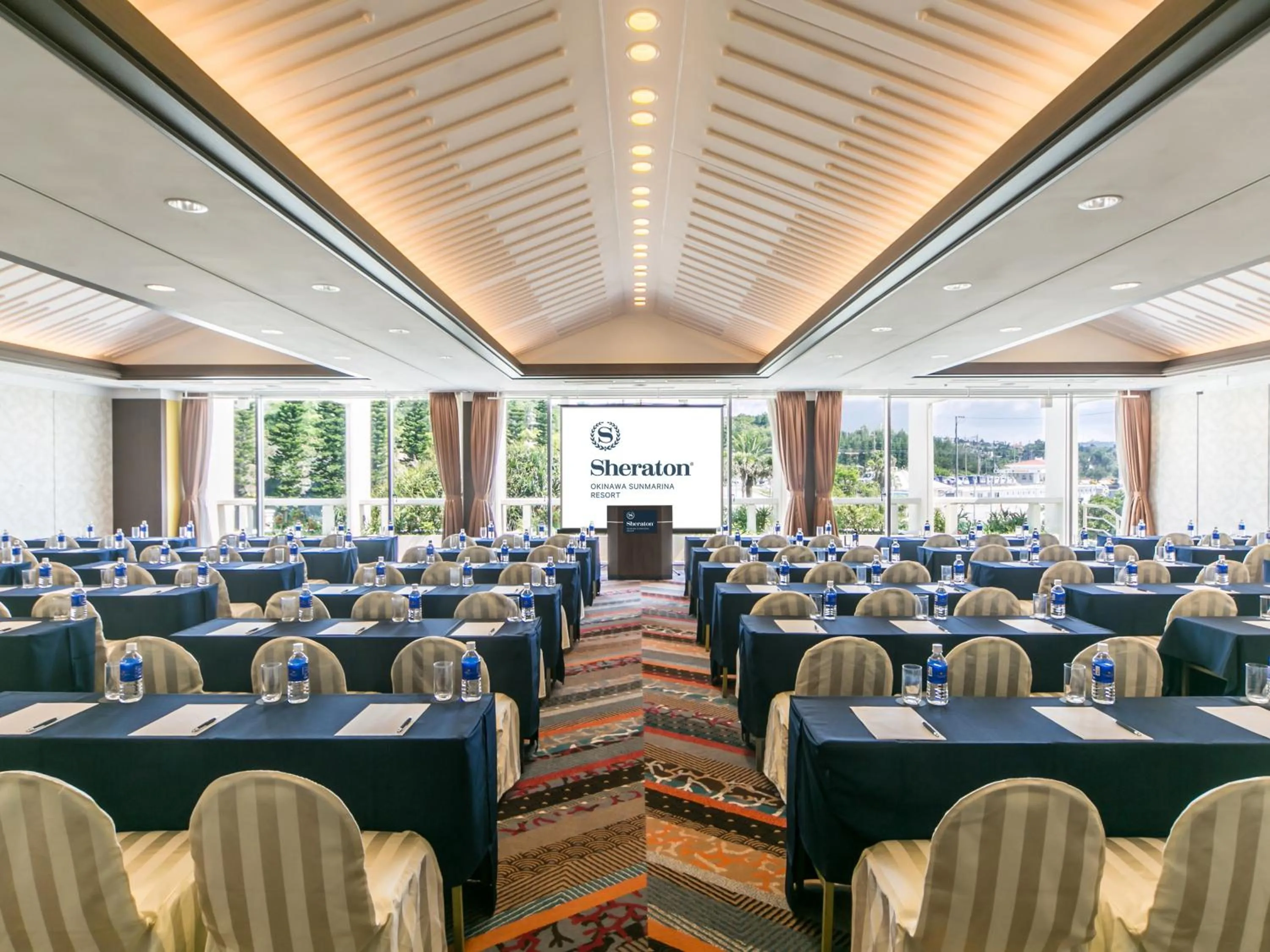Banquet/Function facilities in Sheraton Okinawa Sunmarina Resort