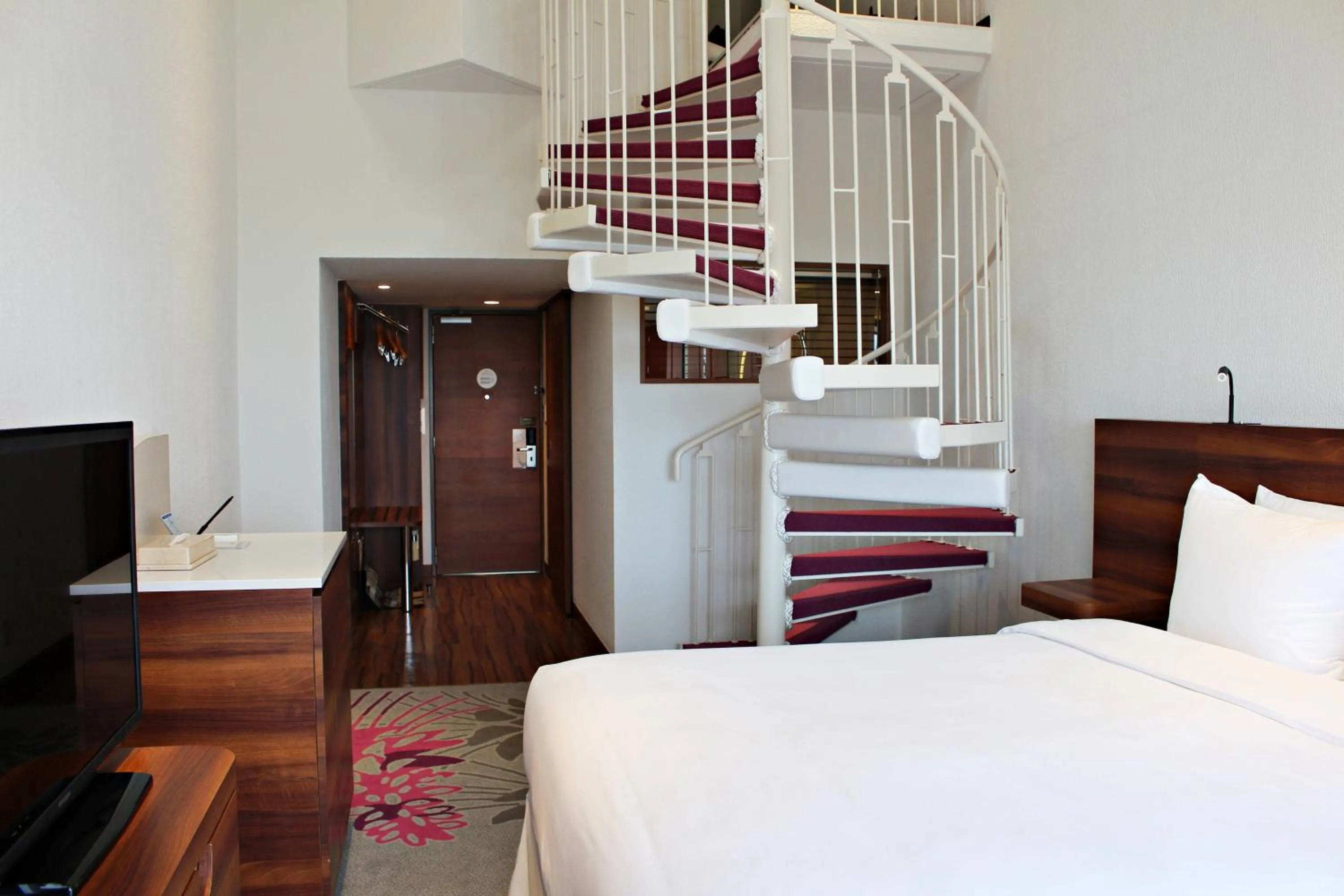 Photo of the whole room in Sheraton Okinawa Sunmarina Resort