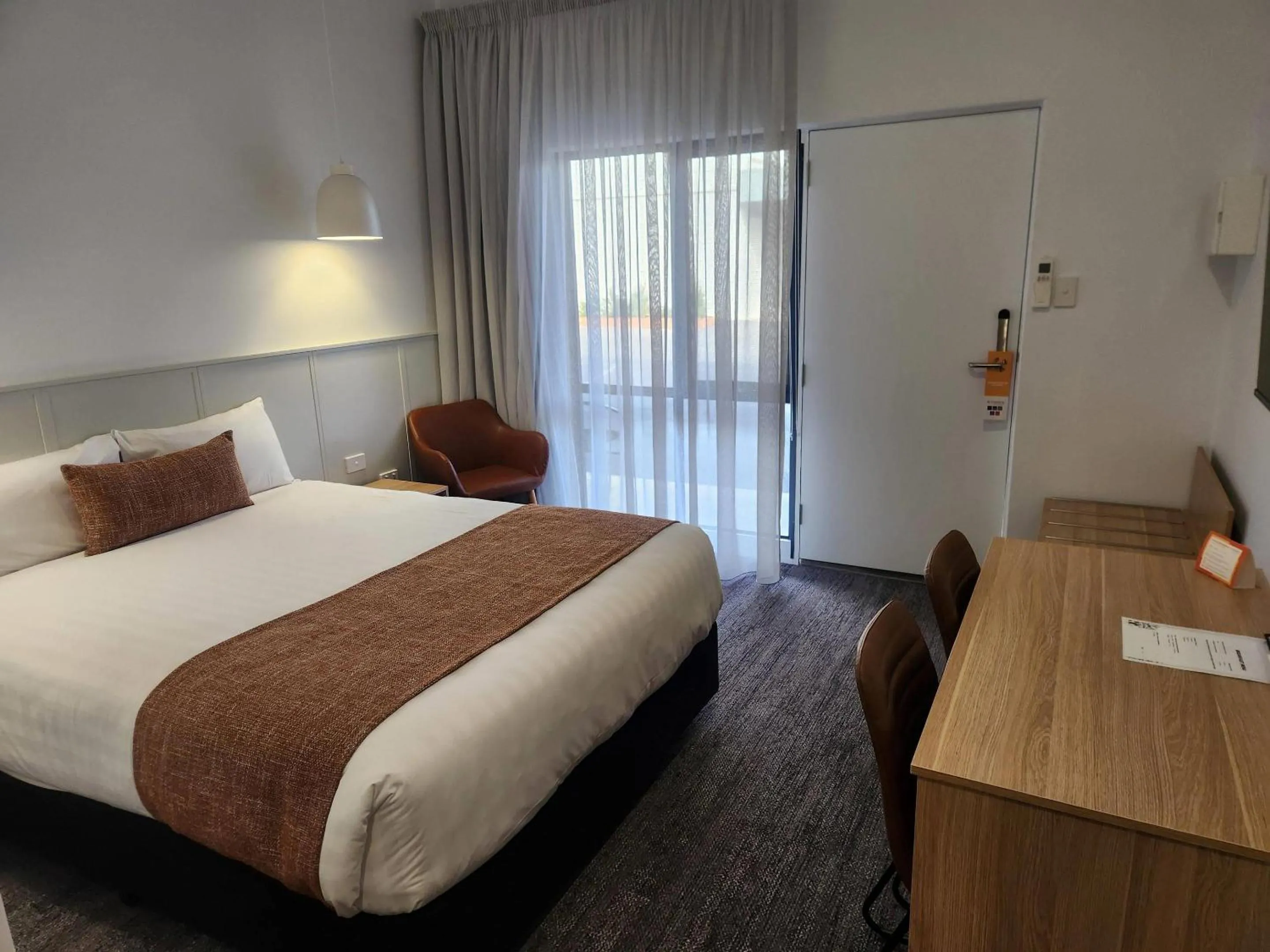 Bedroom, Bed in Econo Lodge Mildura