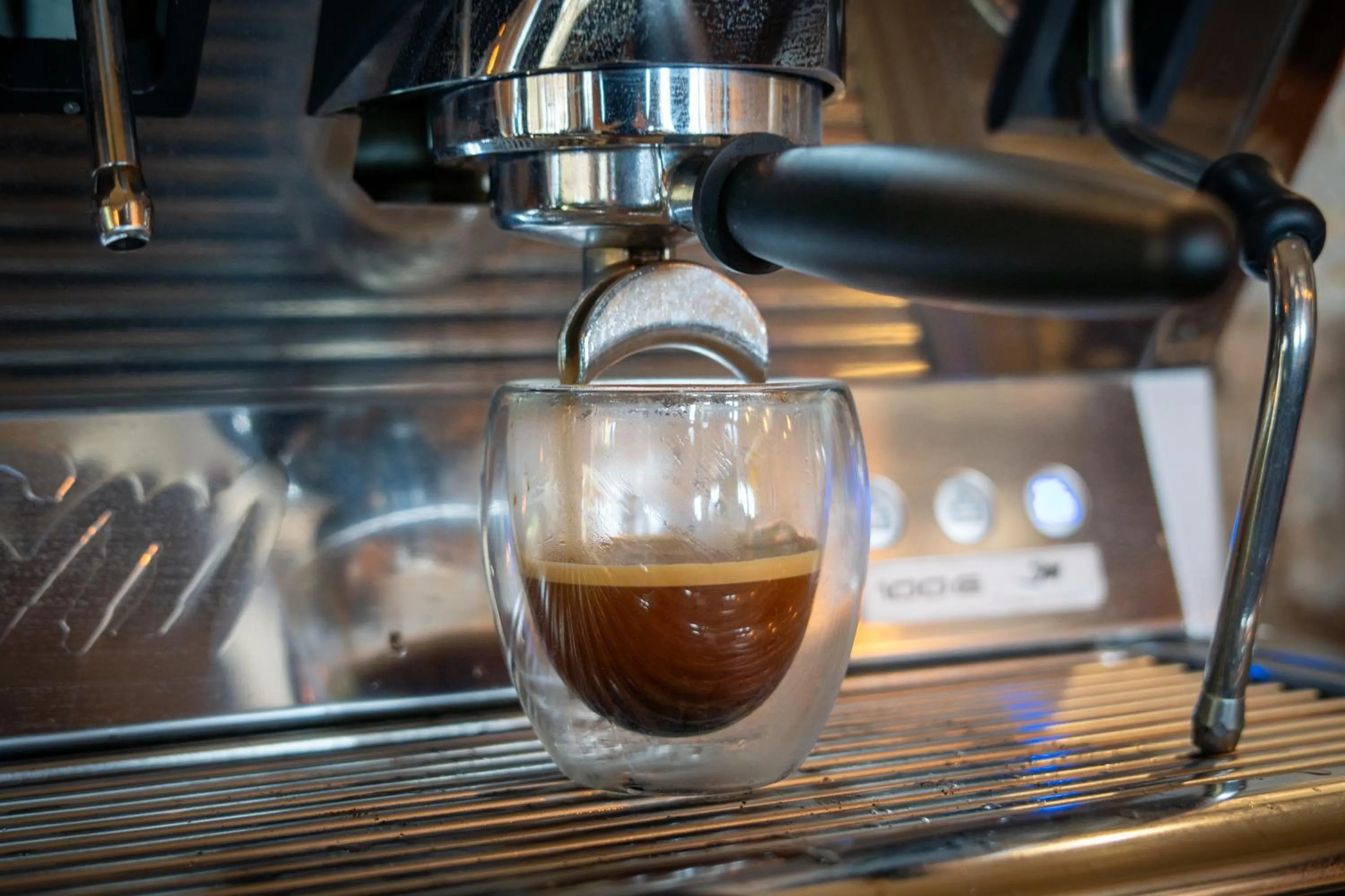 Coffee/tea facilities in Lanta Riviera Beach Resort