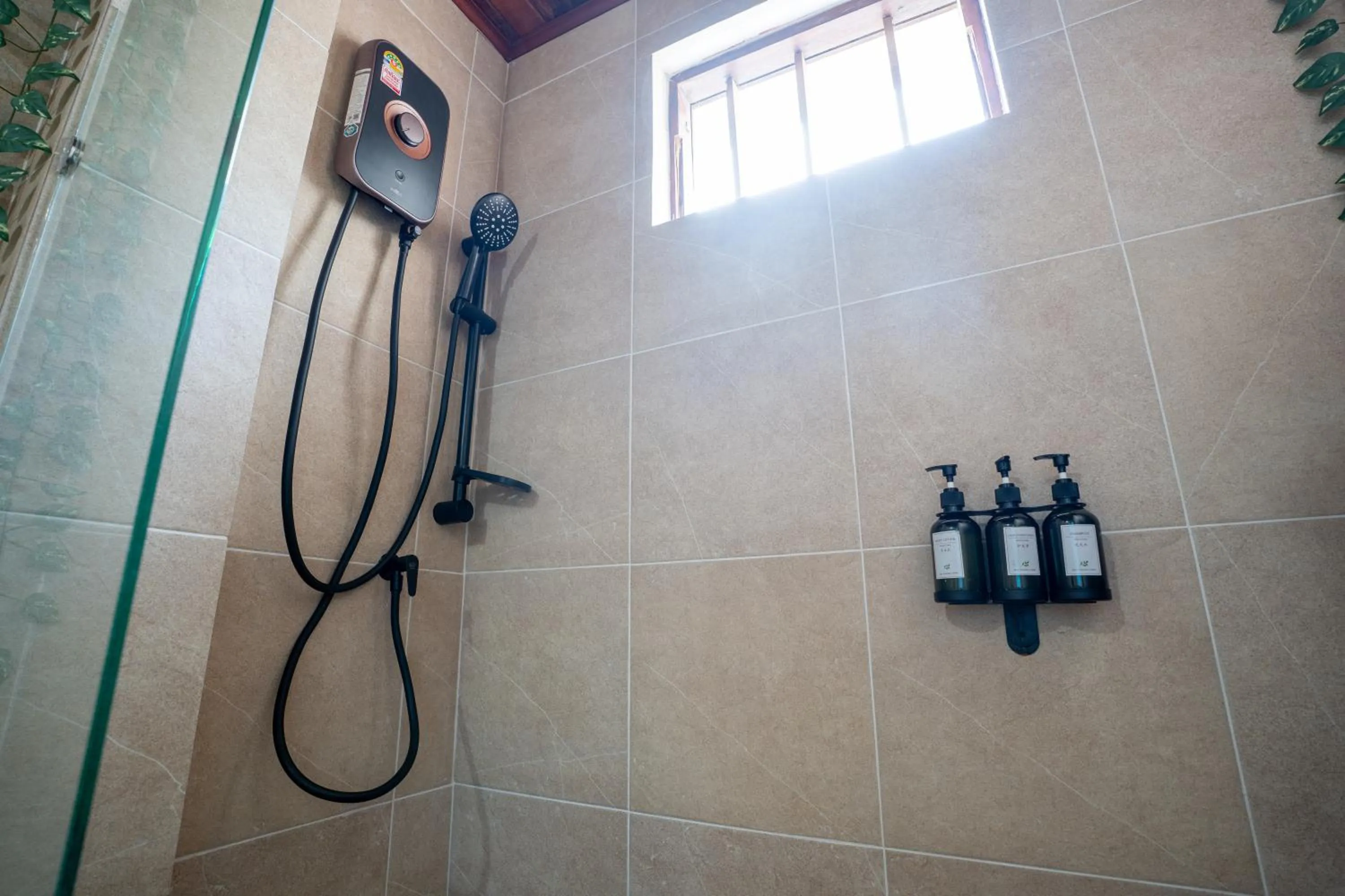 Shower in Lanta Riviera Beach Resort