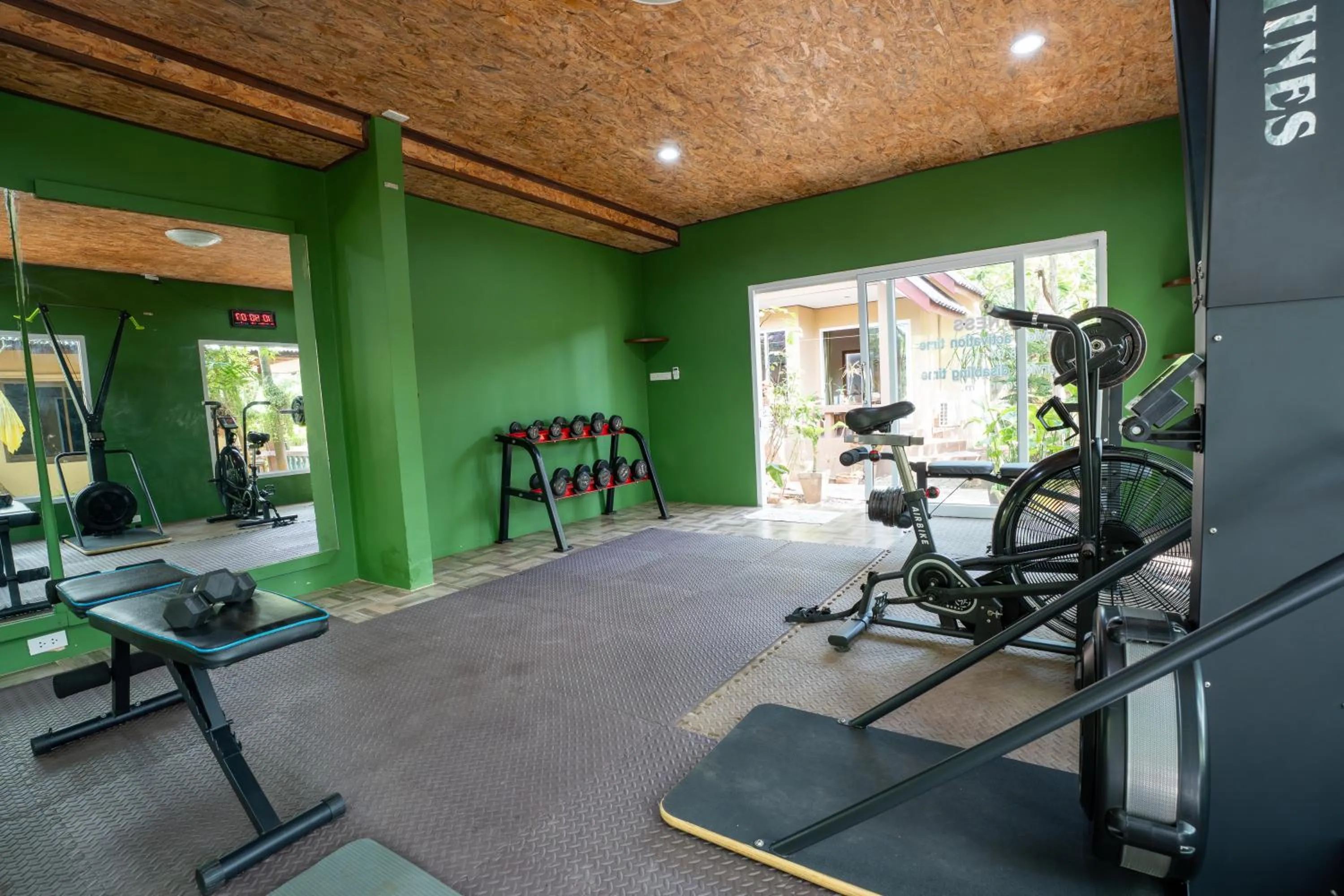 Fitness centre/facilities in Lanta Riviera Beach Resort