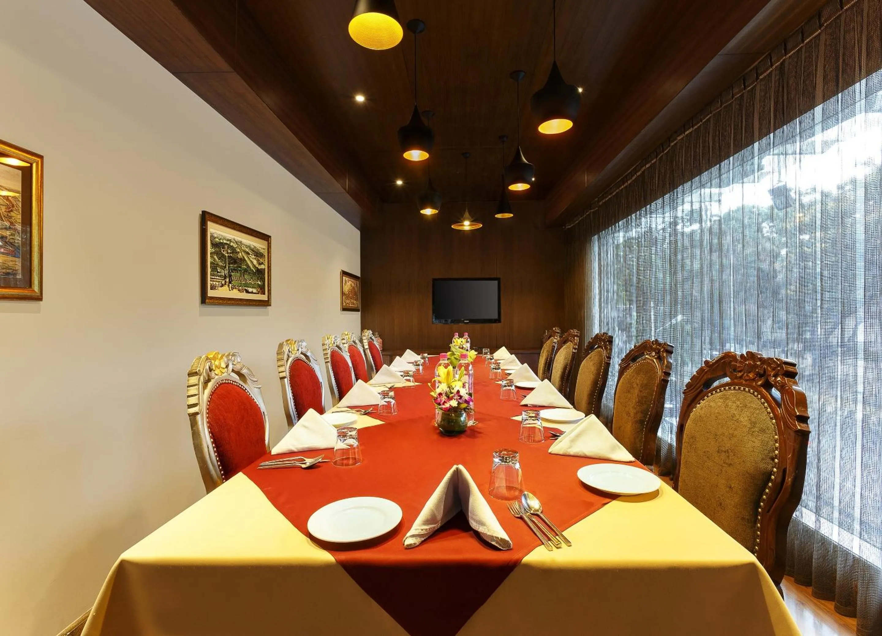 Restaurant/places to eat in La Marvella, Bengaluru