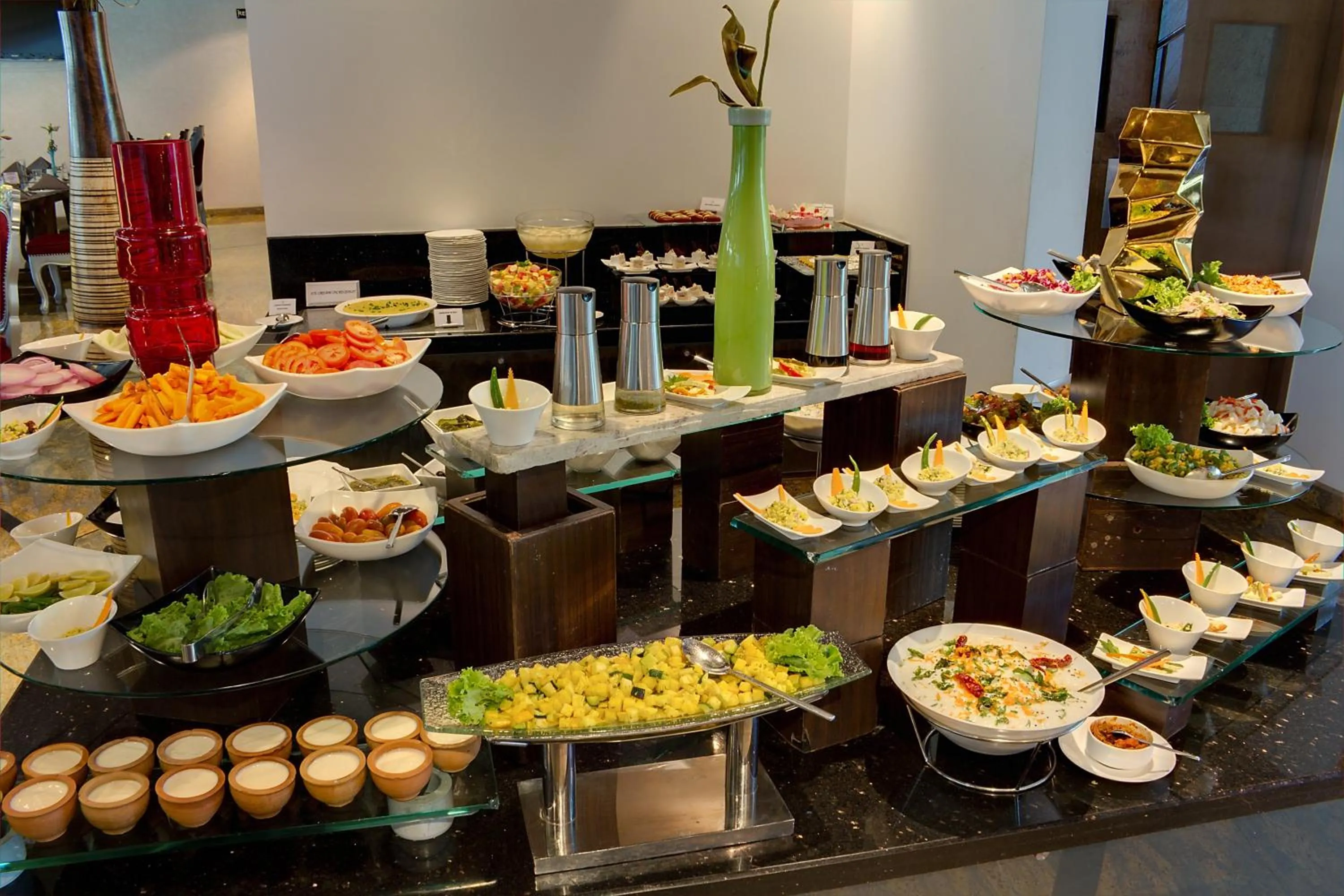 Restaurant/places to eat in La Marvella, Bengaluru