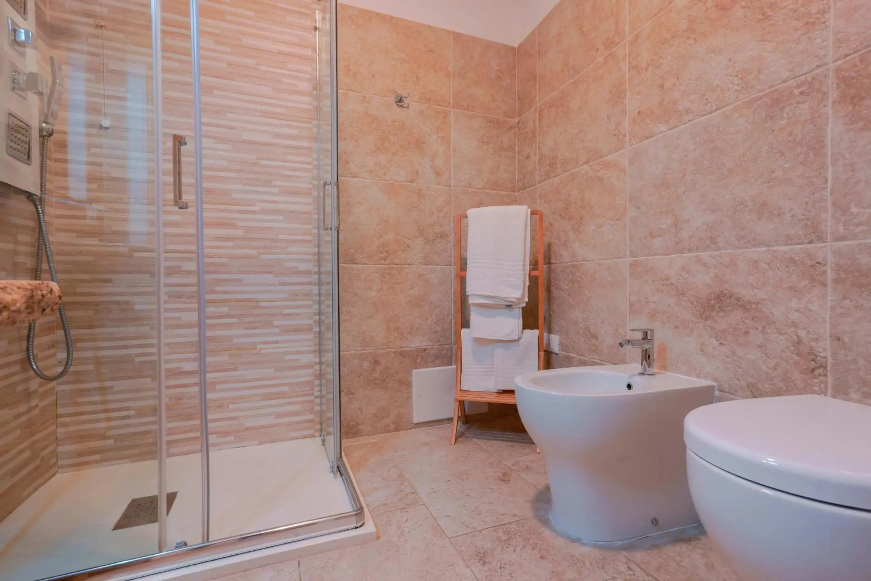 Double or Twin Room with Private Bathroom in Baco Rooms Double or Twin Room with Private Bathroom in Baco Rooms