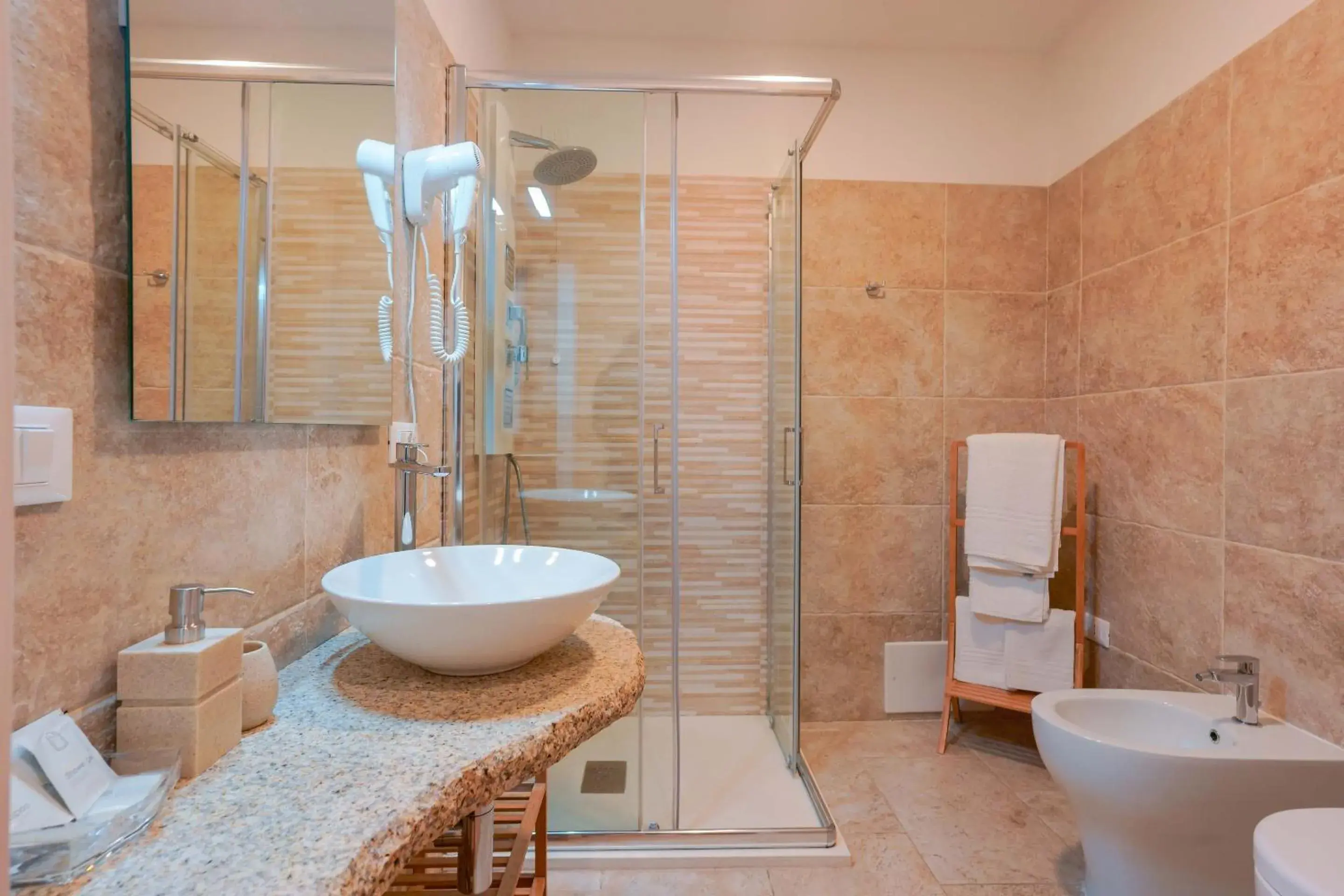 Double or Twin Room with Private Bathroom in Baco Rooms Double or Twin Room with Private Bathroom in Baco Rooms