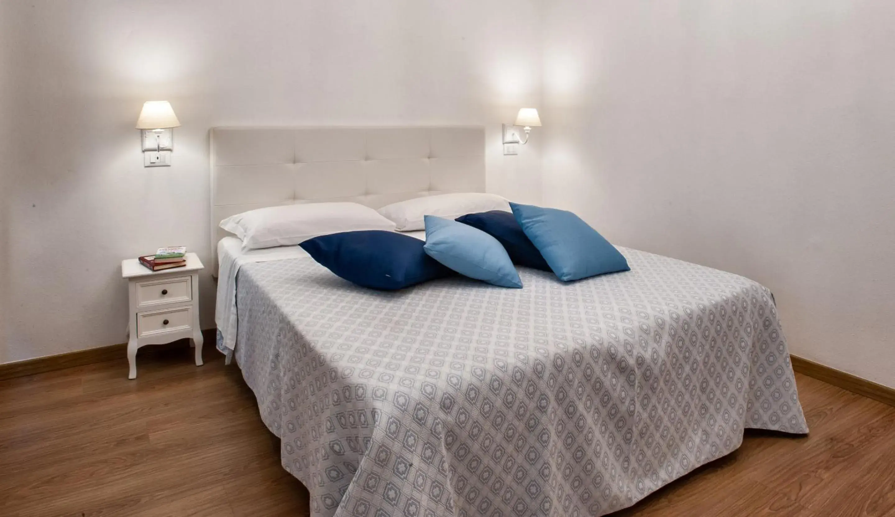 Double Room with Private Bathroom in Baco Rooms Double Room with Private Bathroom in Baco Rooms