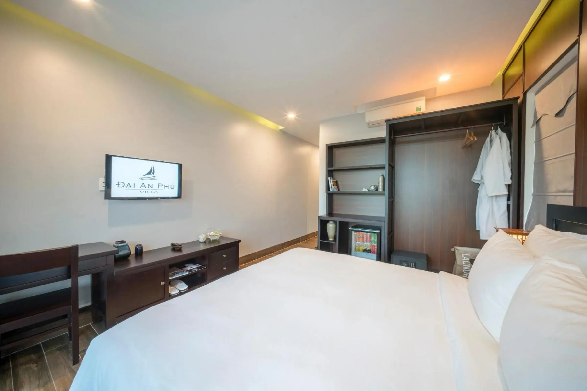 Bedroom, Bed in Dai An Phu Villa Bedroom, Bed in Dai An Phu Villa