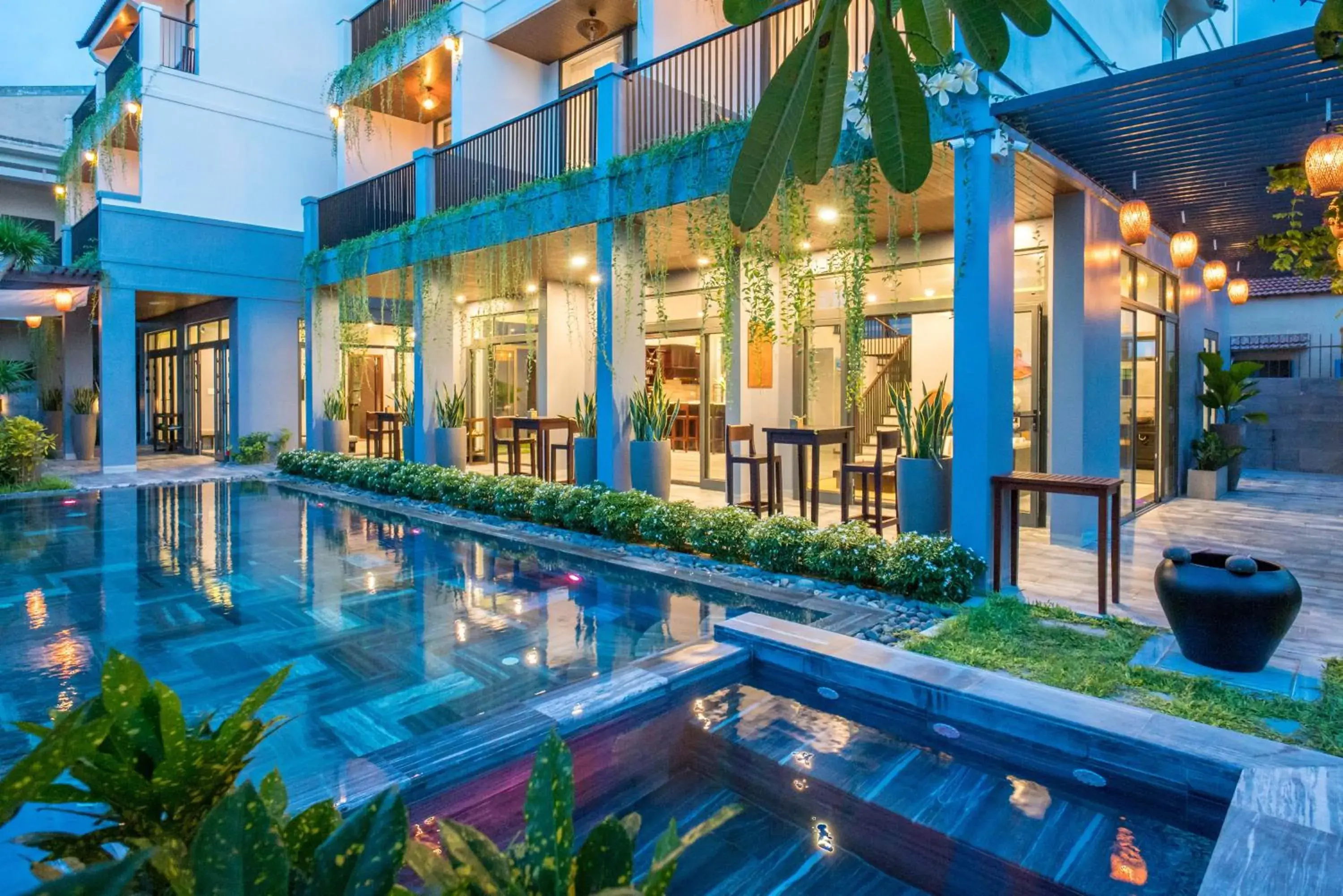 Swimming pool in Dai An Phu Villa Swimming pool in Dai An Phu Villa