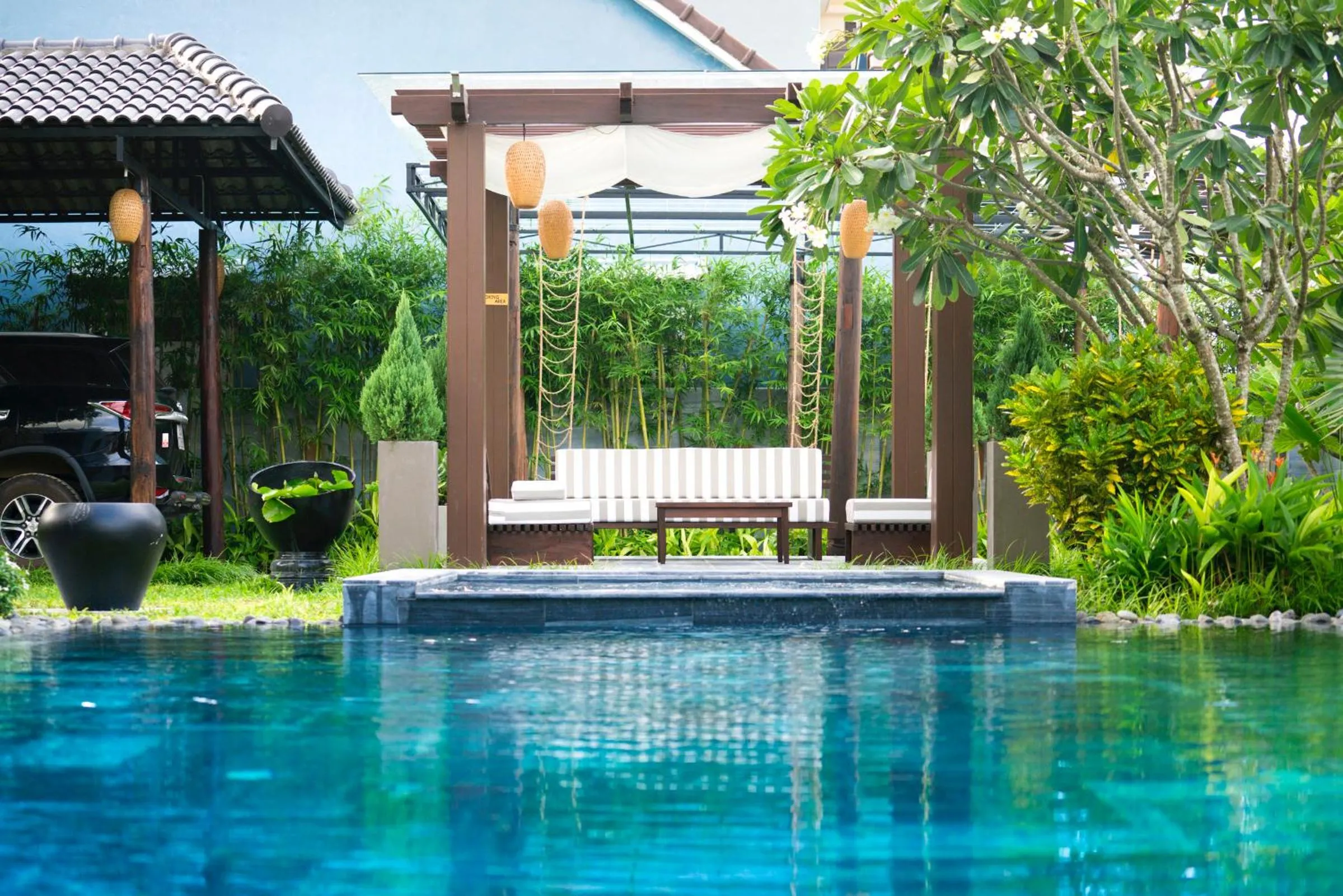 Swimming pool in Dai An Phu Villa