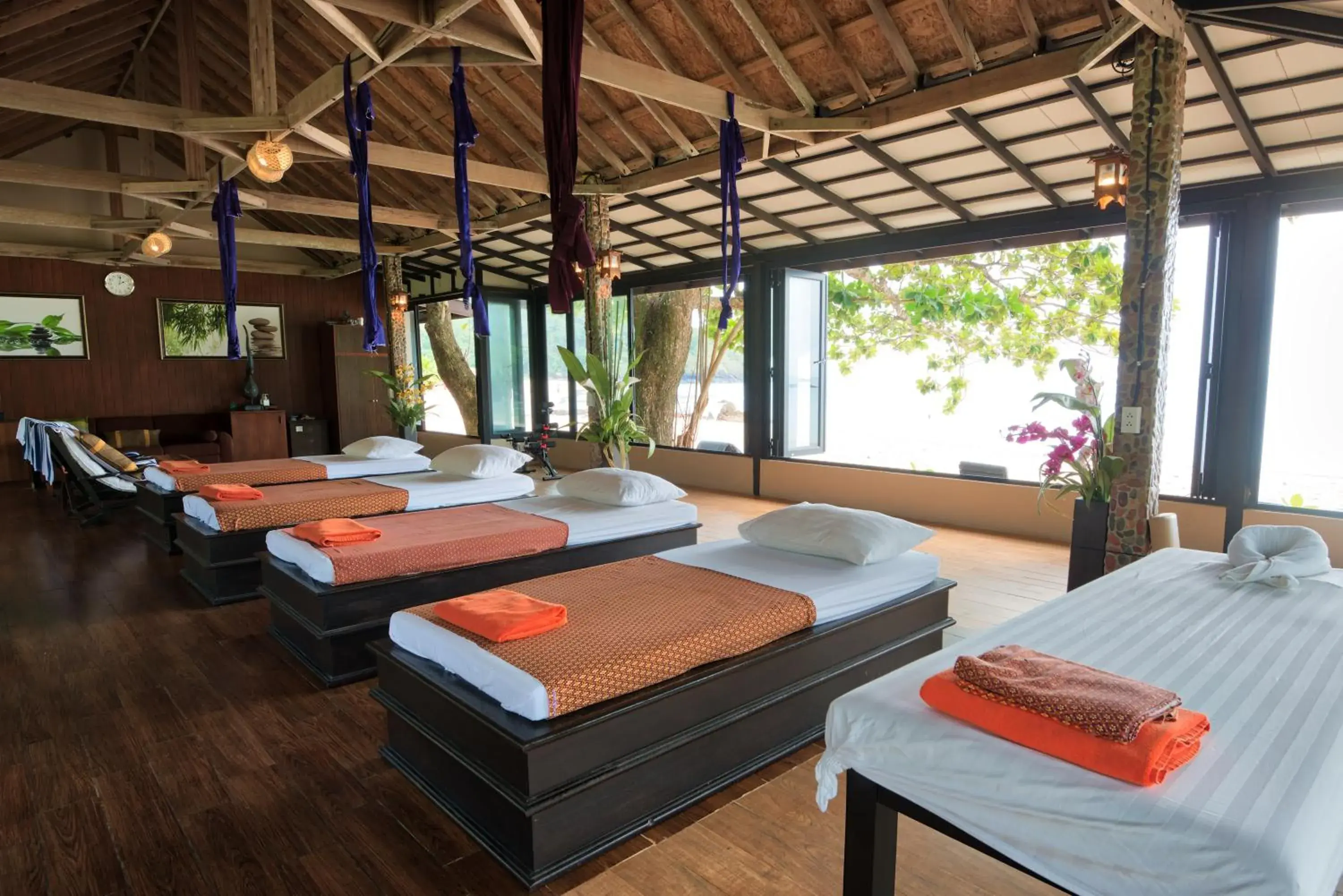 Massage, Bed in Anda Lanta Resort Massage, Bed in Anda Lanta Resort