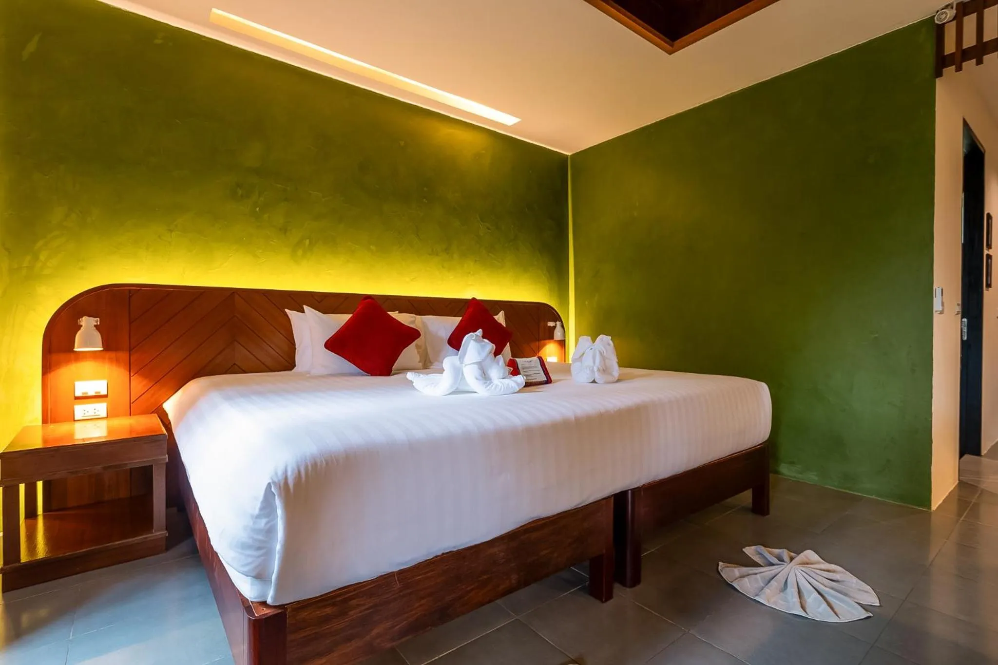 Bed in Anda Lanta Resort