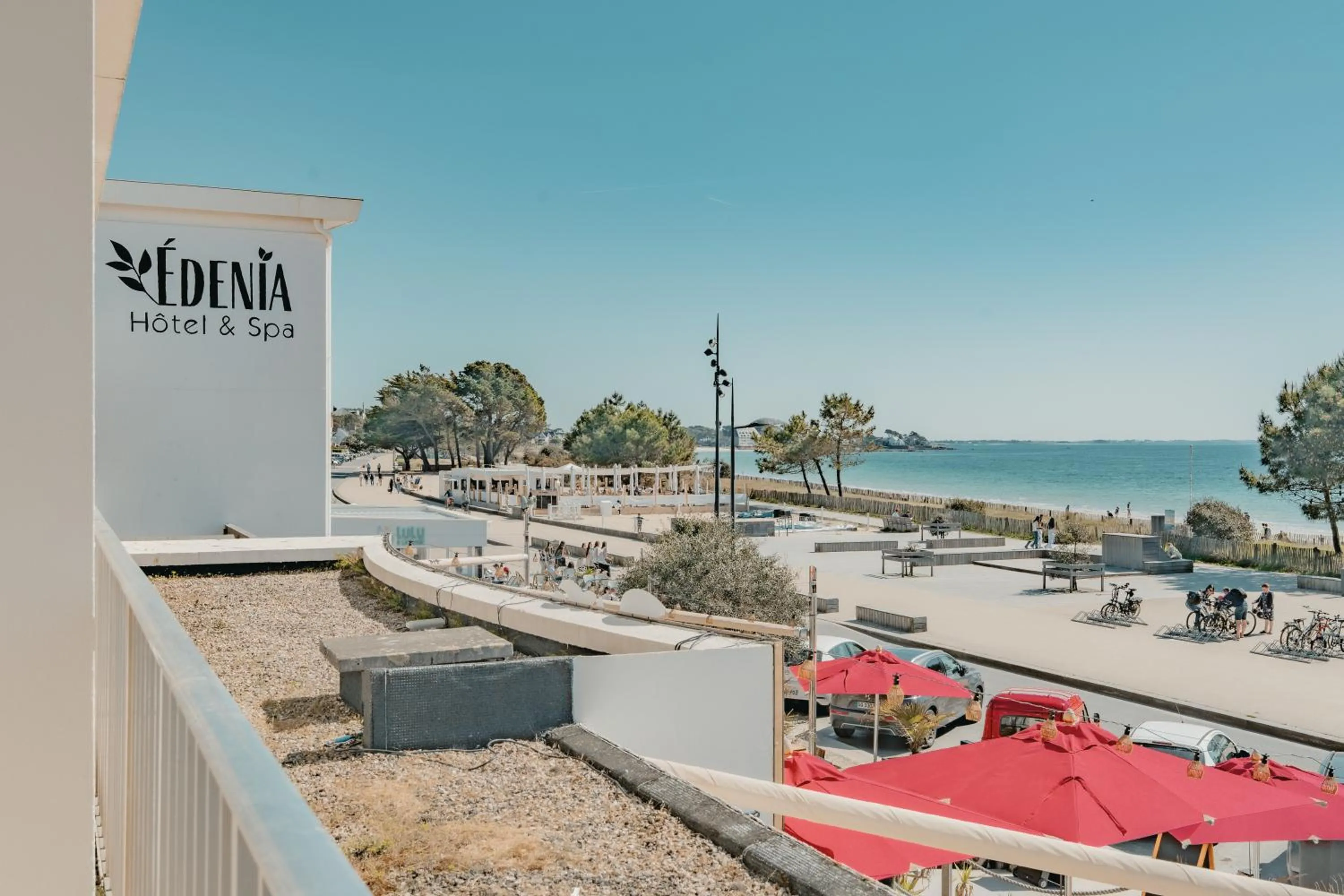 Sea view in Hôtel Édenia - Spa Estime&Sens