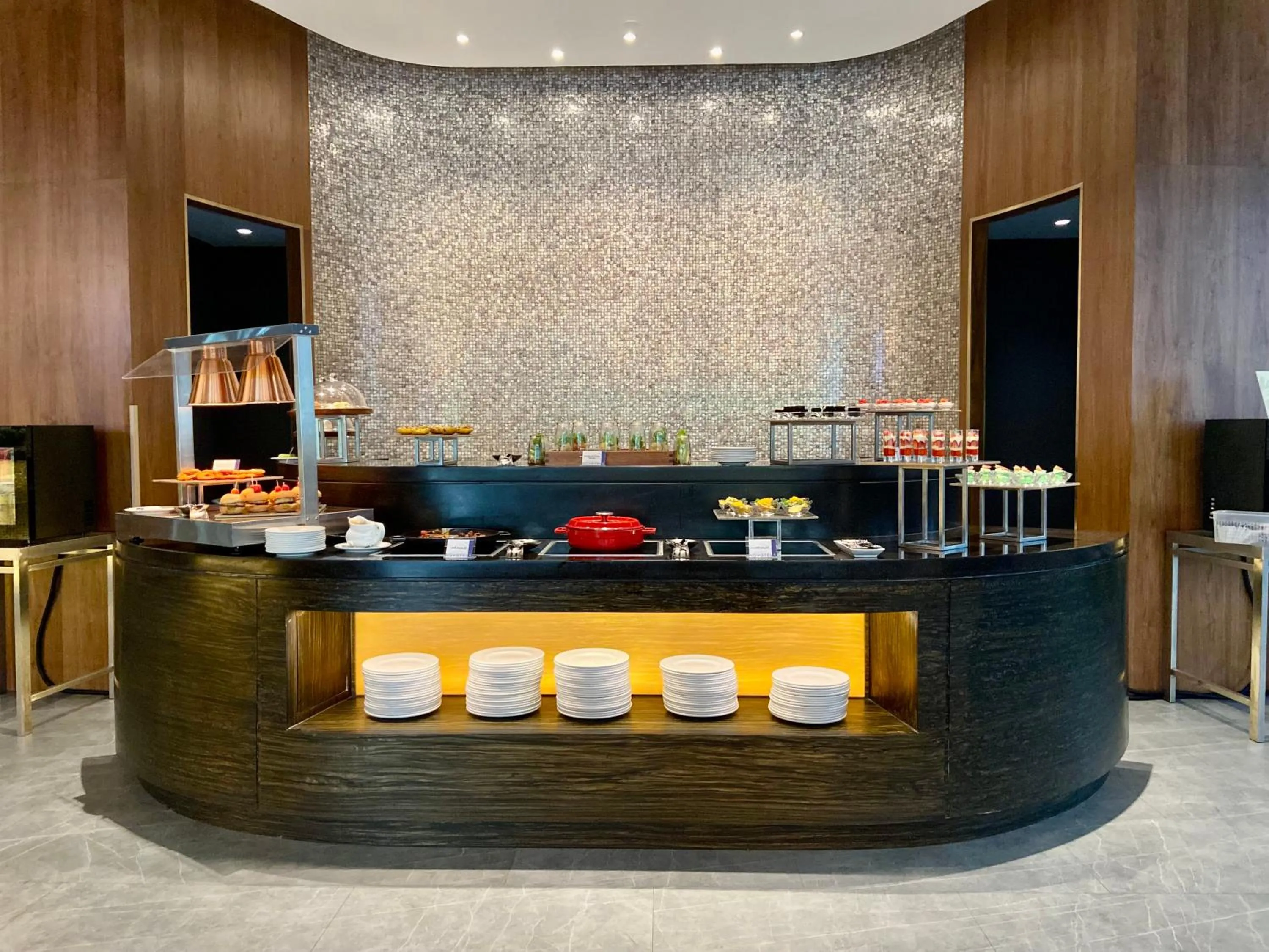 Lounge or bar in Novotel Kuala Lumpur City Centre