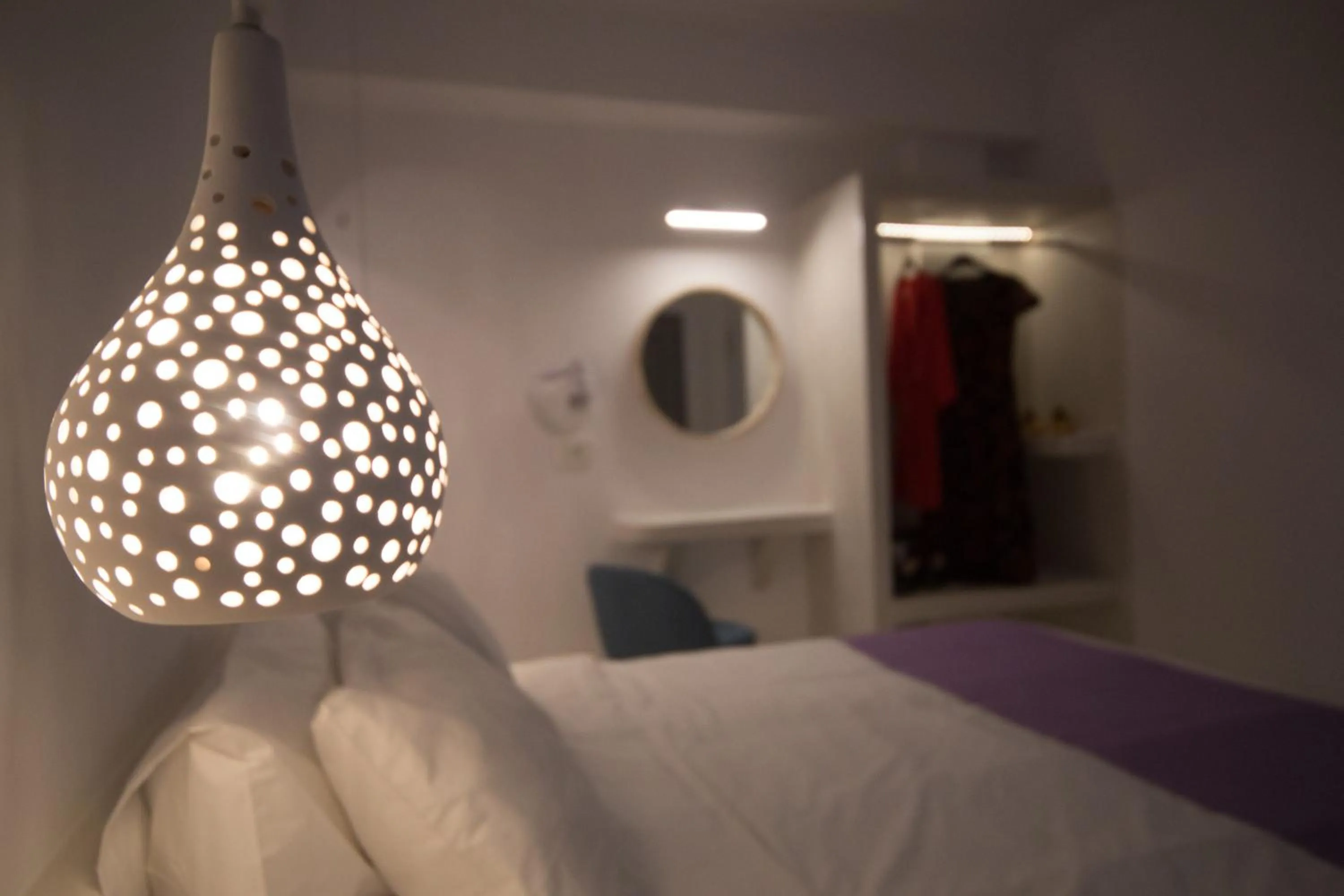 Bed in Markakis Studios Fira Town