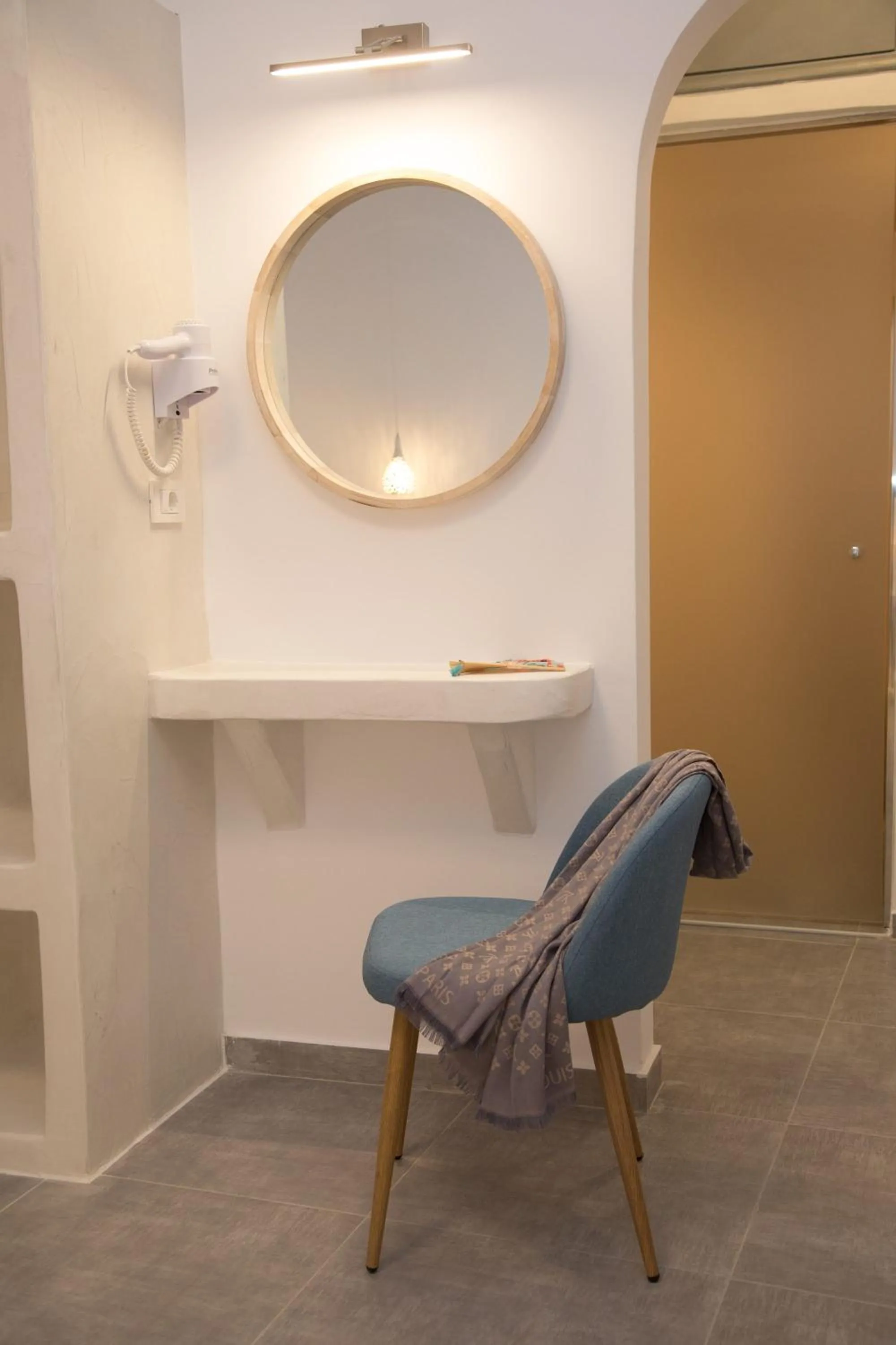 Markakis Studios Fira Town