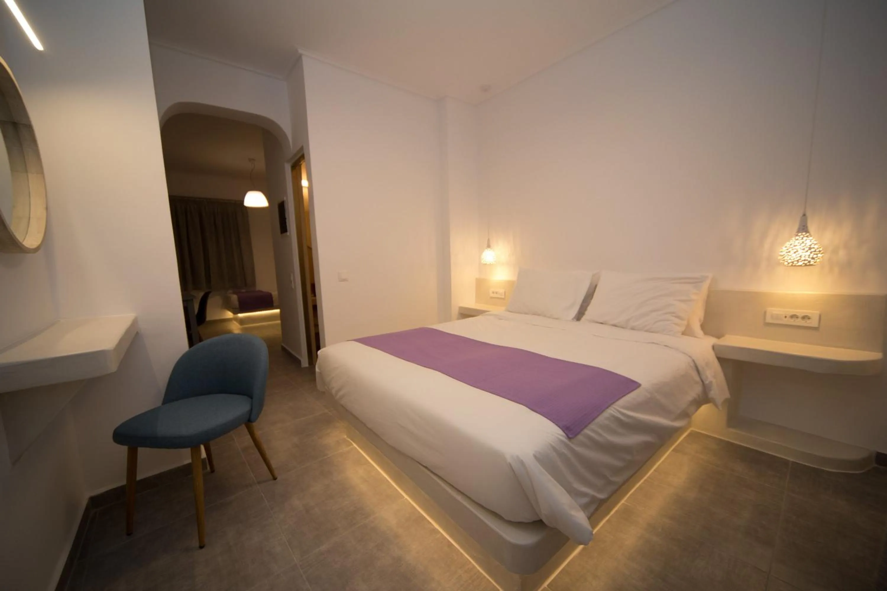 Bed in Markakis Studios Fira Town