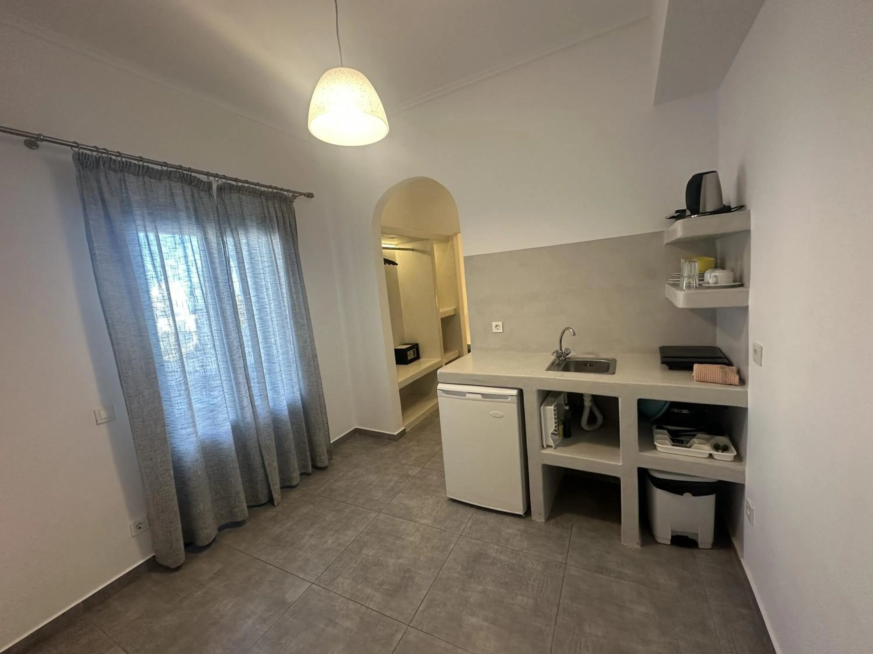 Markakis Studios Fira Town