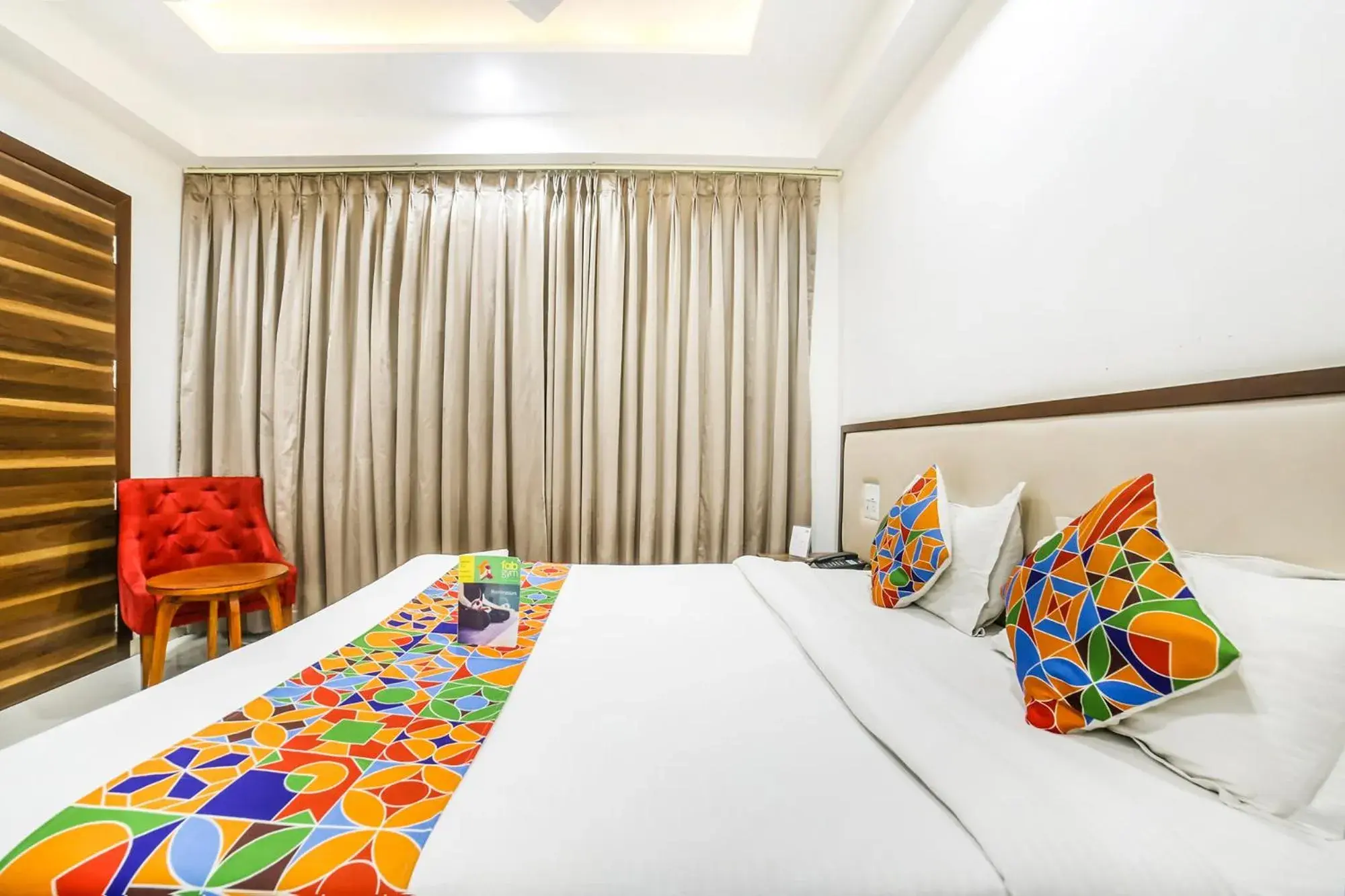 Bed in FabHotel Prime Sapphire Inn Bed in FabHotel Prime Sapphire Inn