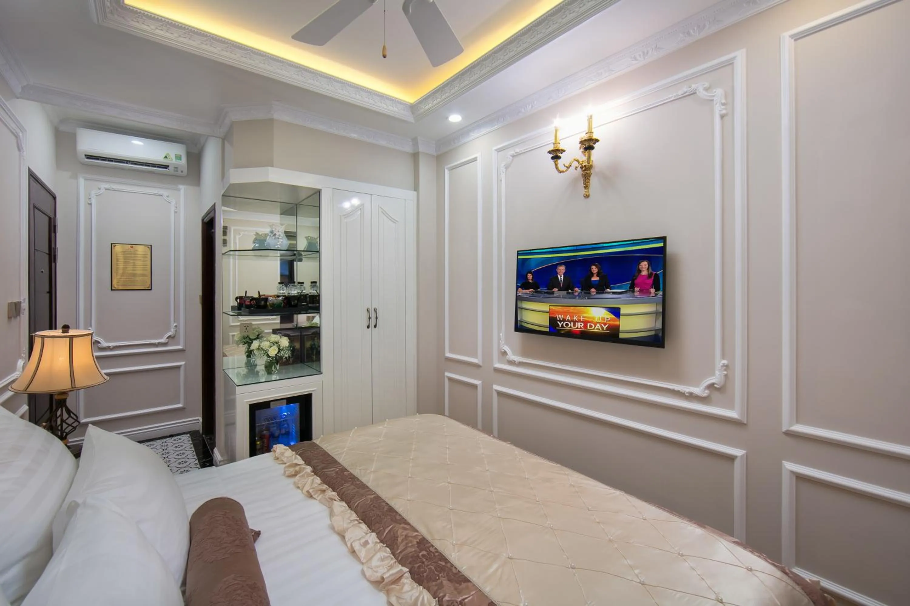 Bed in Royal Holiday Hanoi Hotel