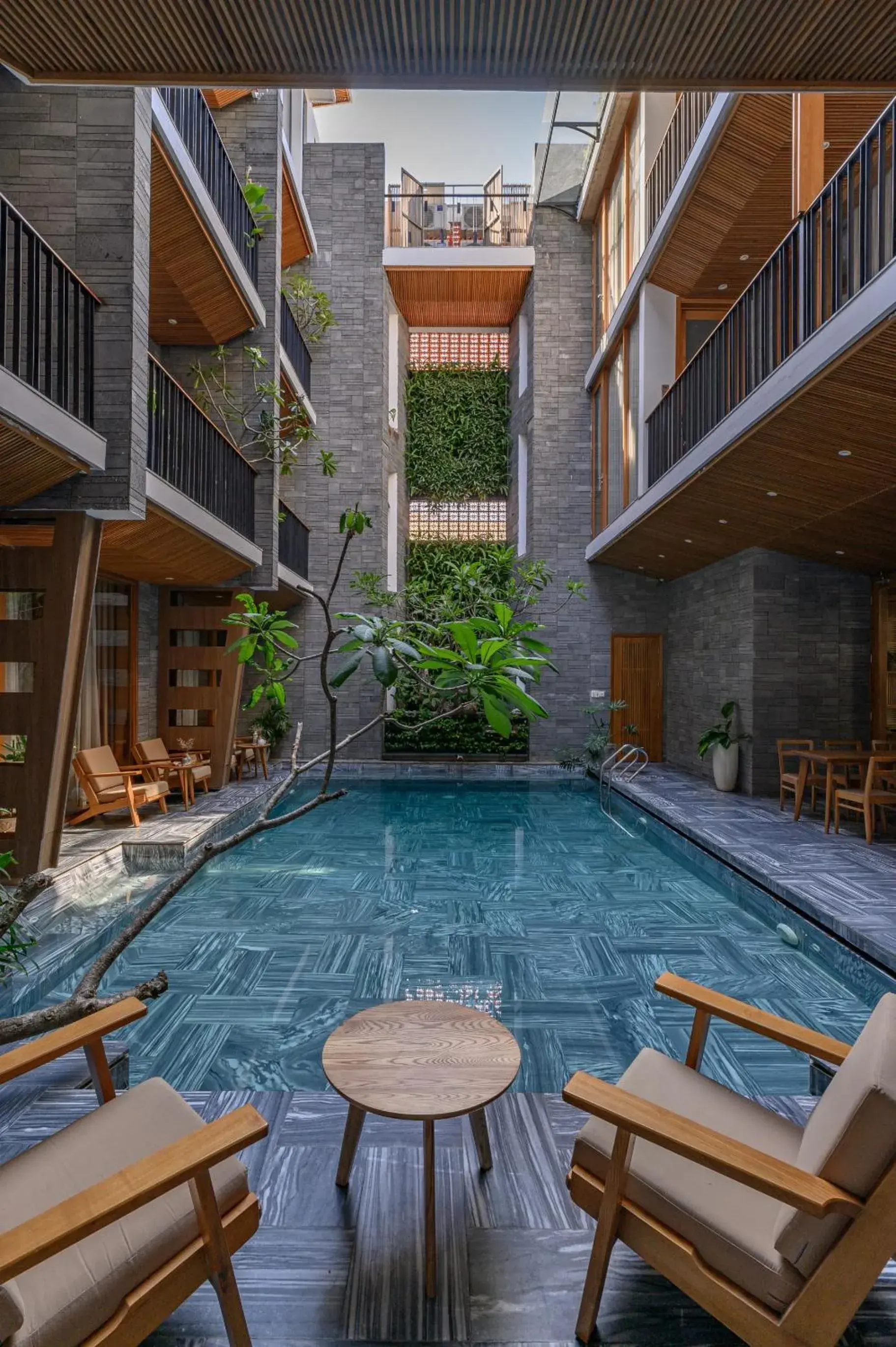 Property building in Mai's Boutique Property building in Mai's Boutique