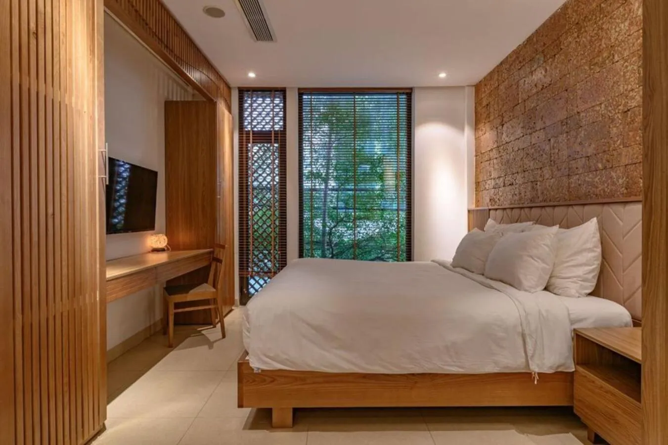 Bedroom, Bed in Mai's Boutique